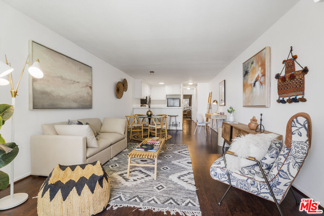 22 Navy St Unit: 205