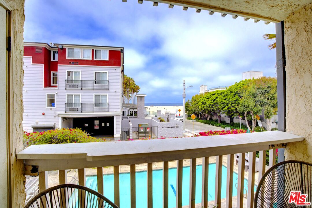 22 Navy St Unit: 205