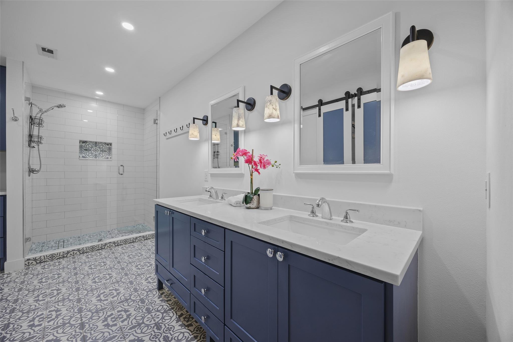 3870 Williamsburg CIR