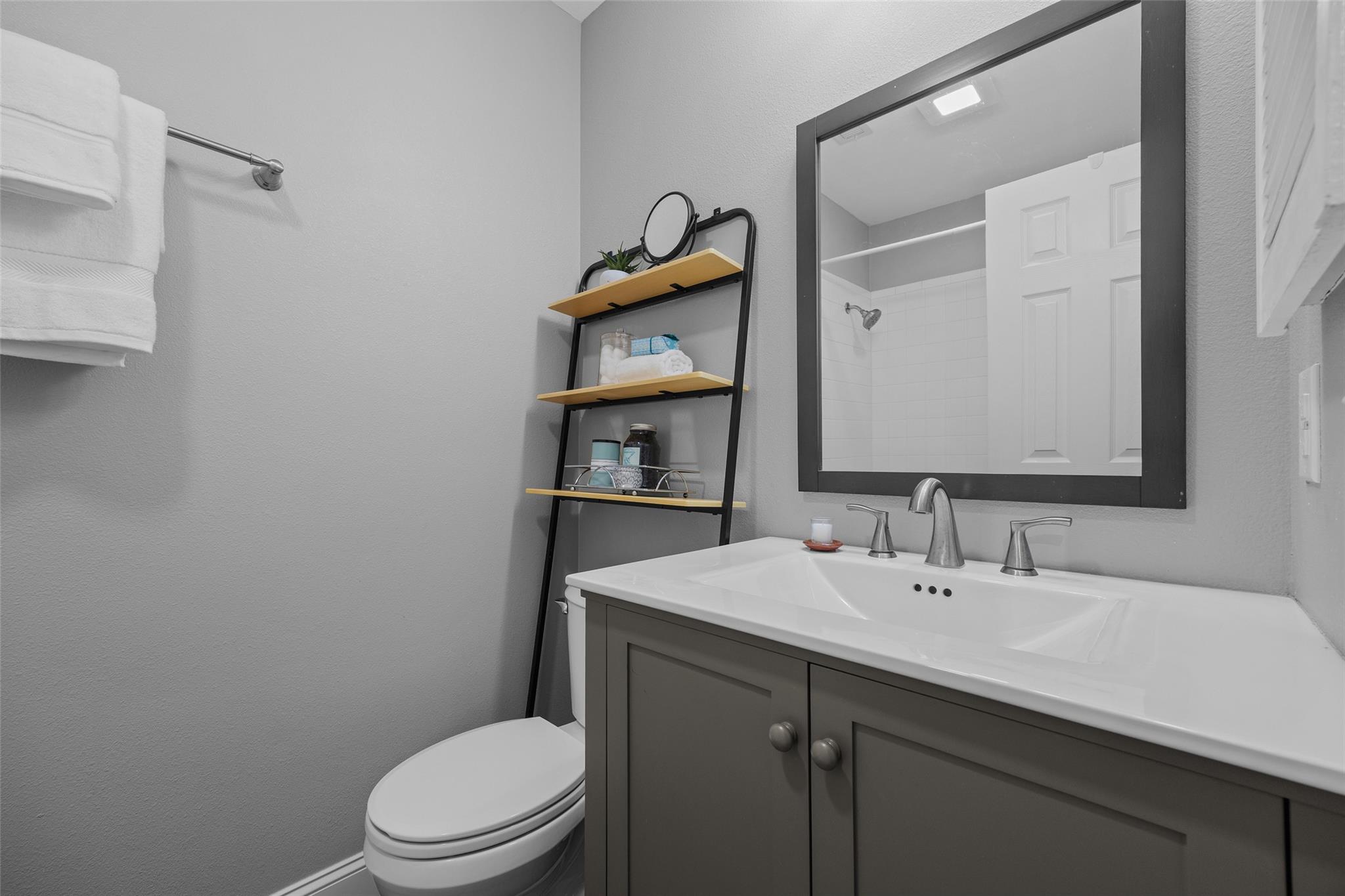 3870 Williamsburg CIR