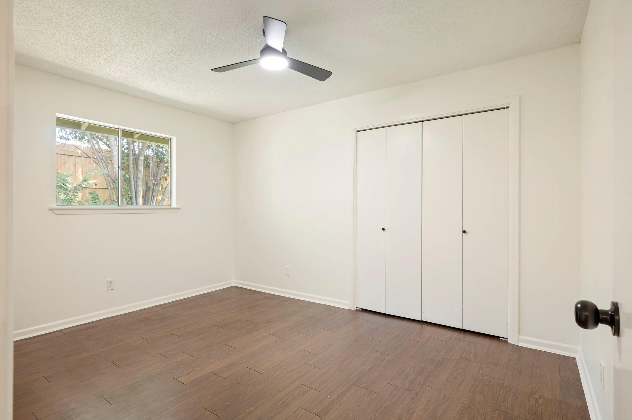 6801 Kings PT