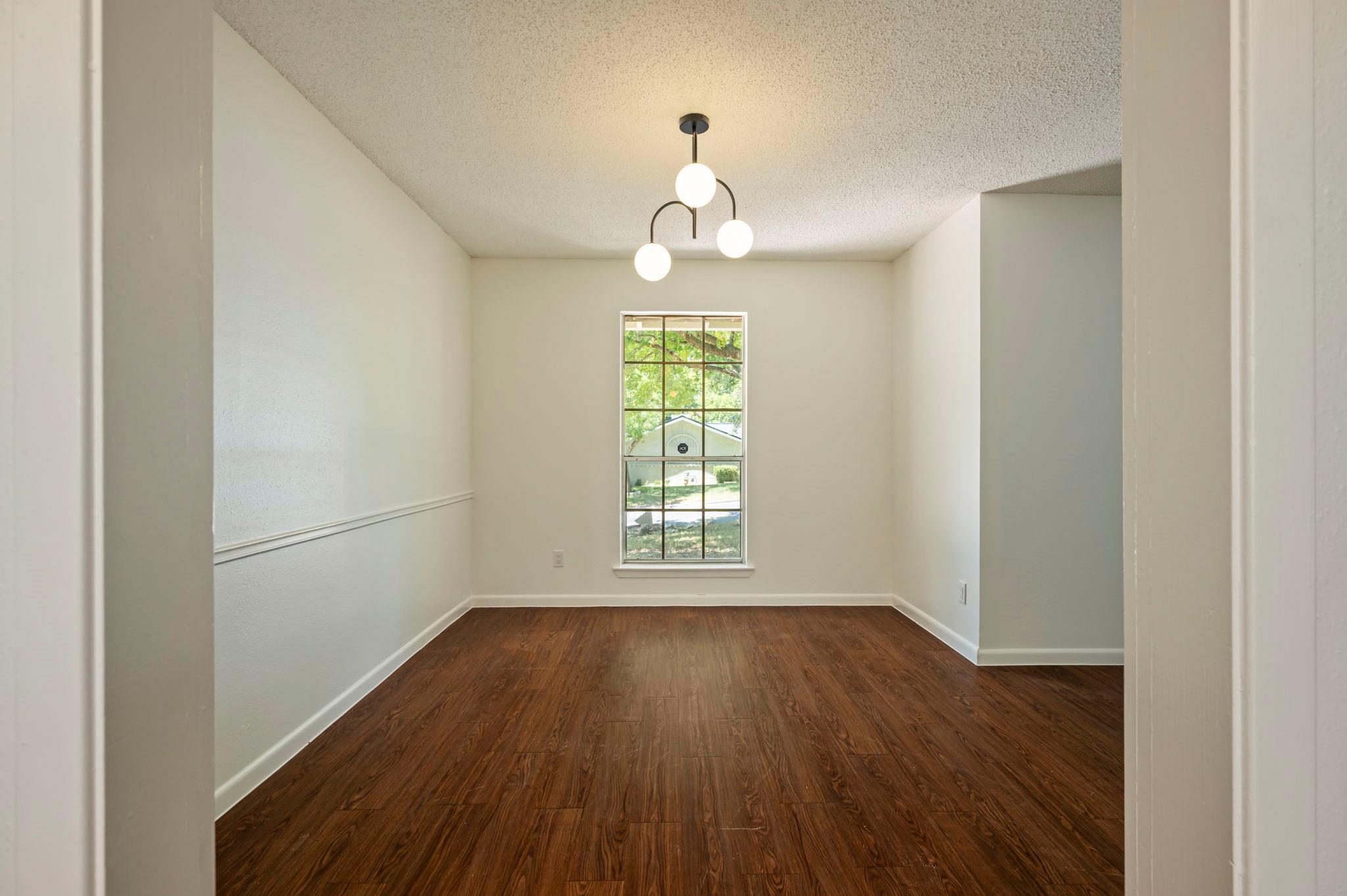 6801 Kings PT