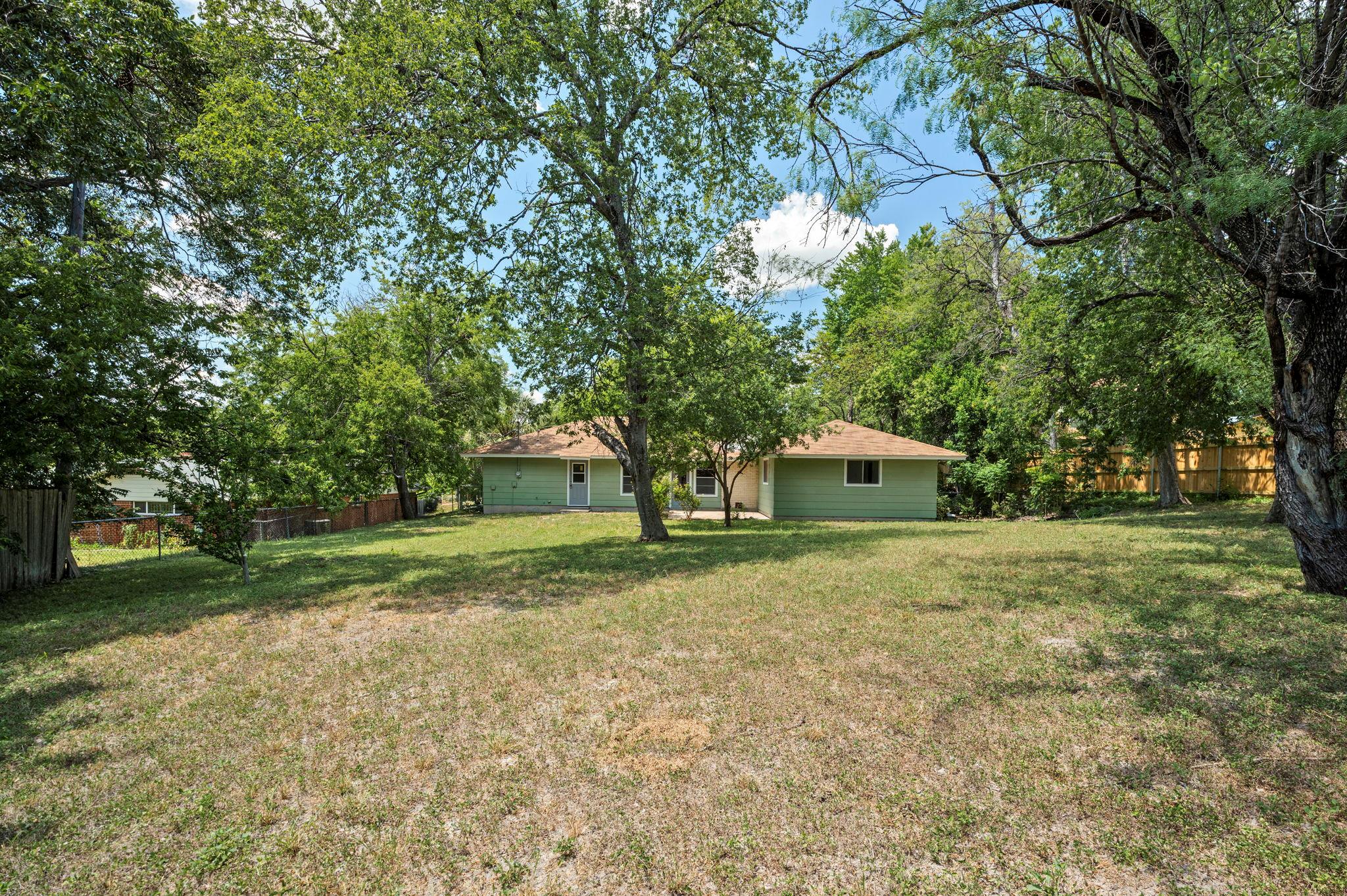 6801 Kings PT