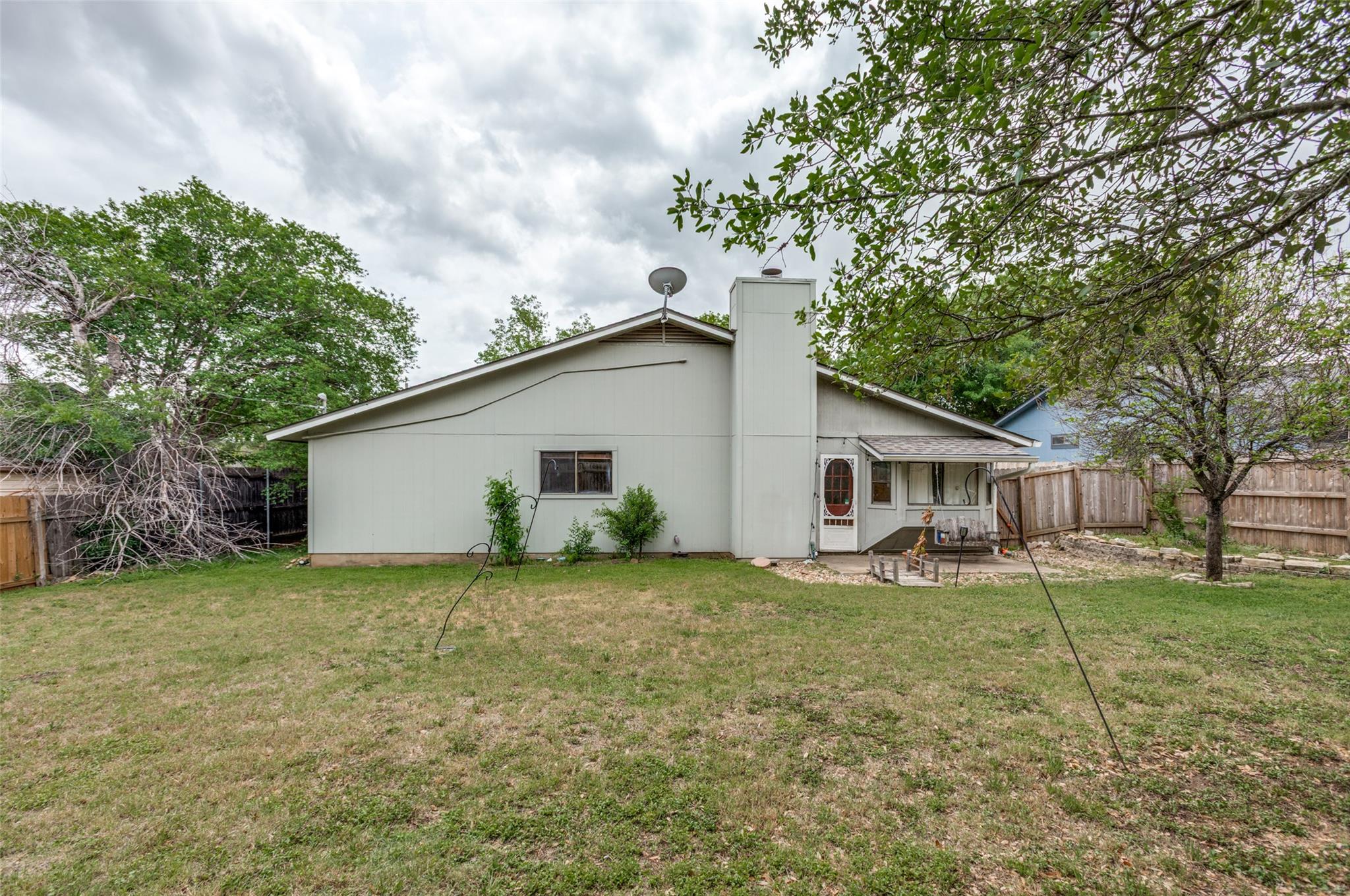 708 Greenwich PL