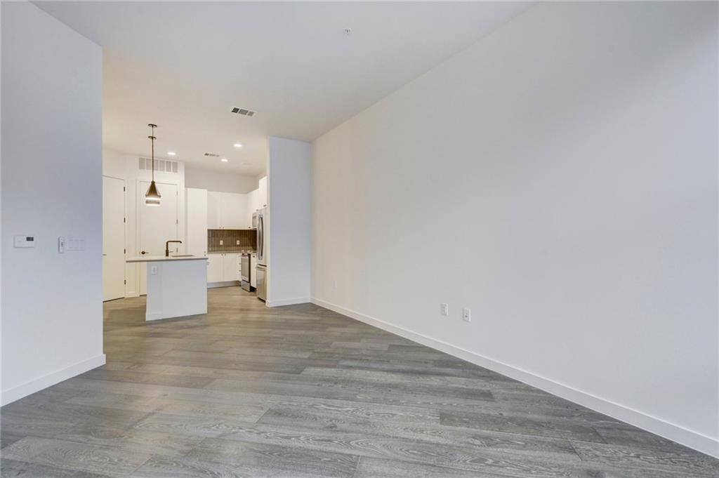 800 Embassy DR # 511