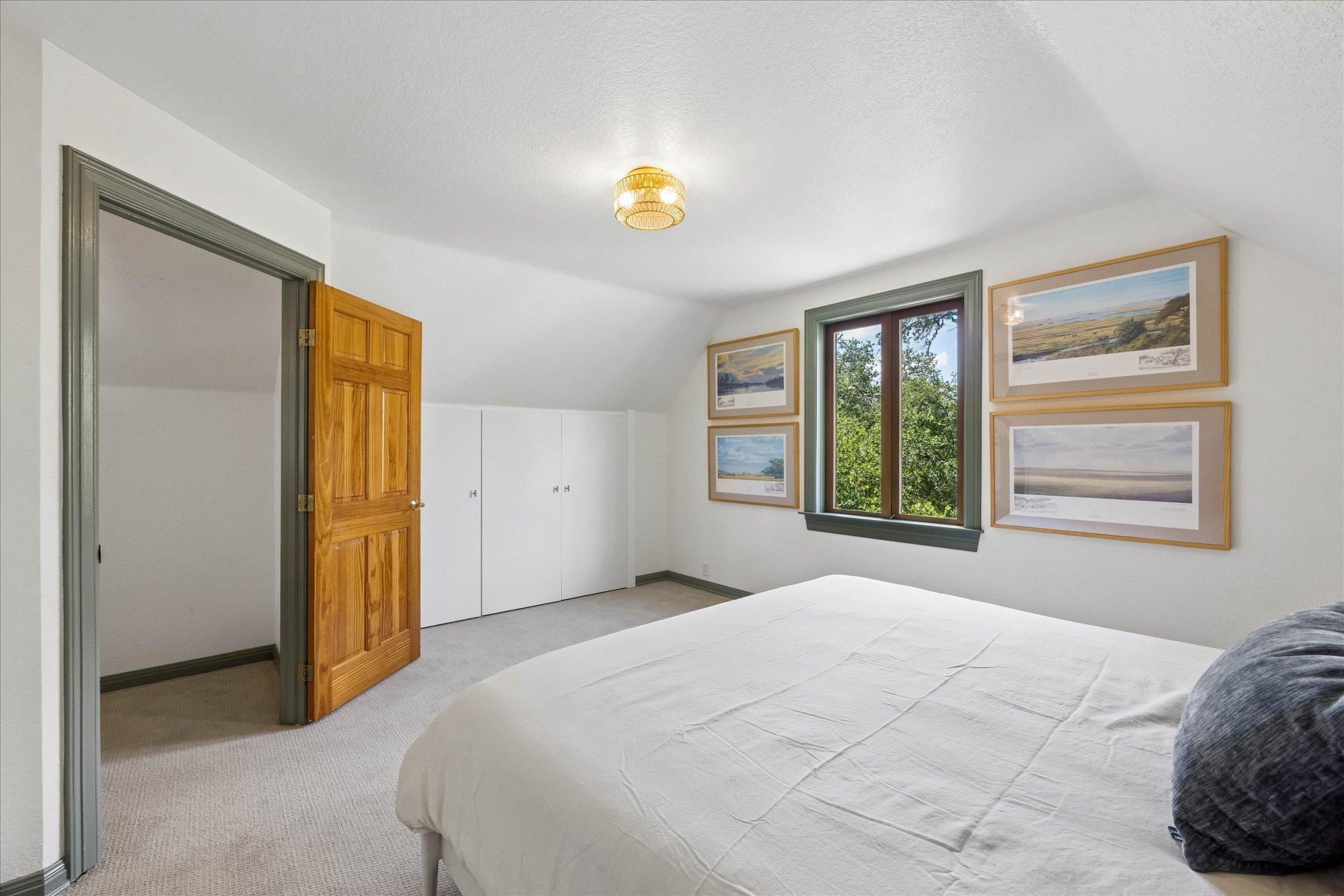 700 S Rainbow Ranch RD