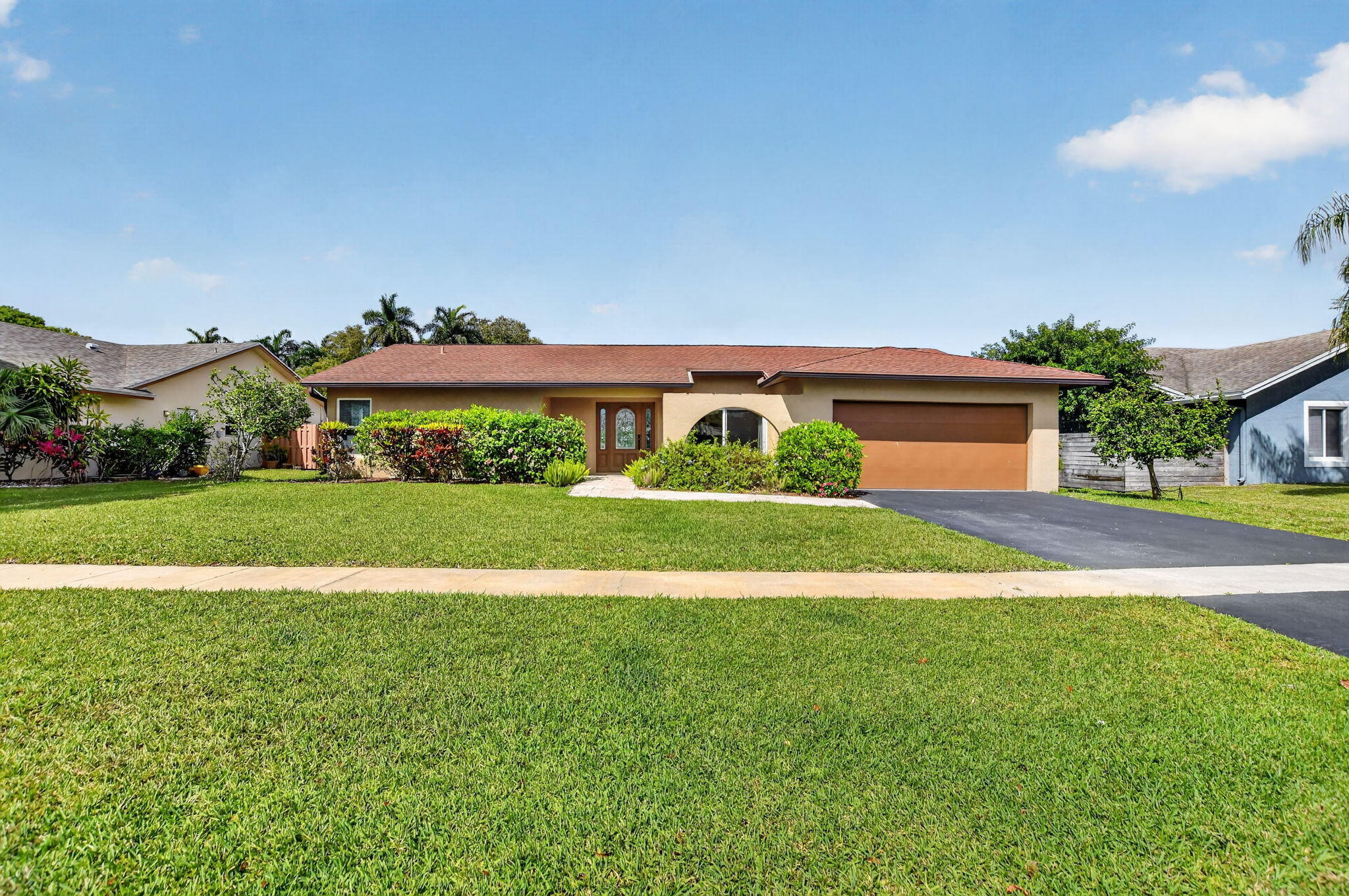 20876 Sugarloaf Lane