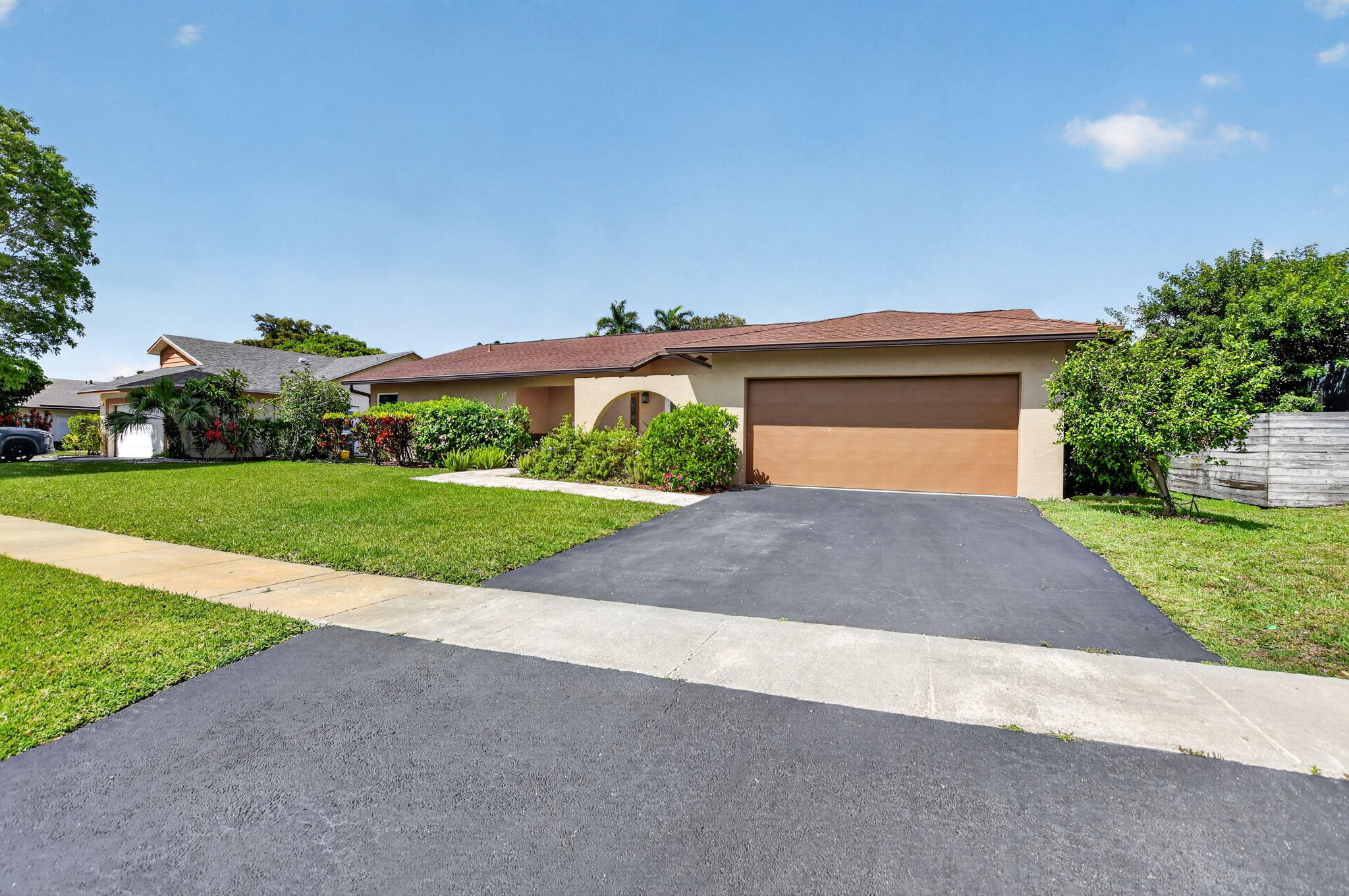 20876 Sugarloaf Lane