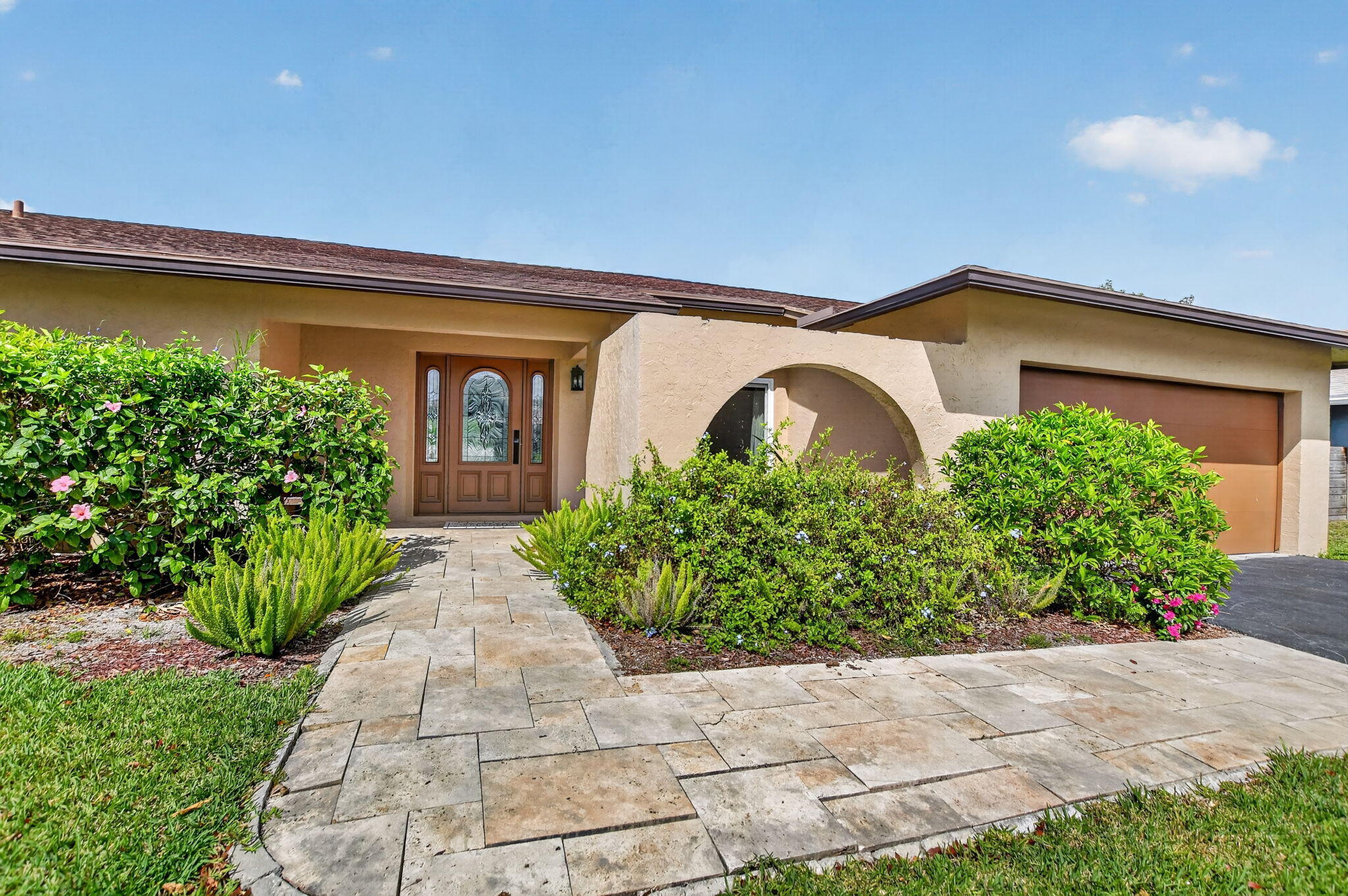 20876 Sugarloaf Lane