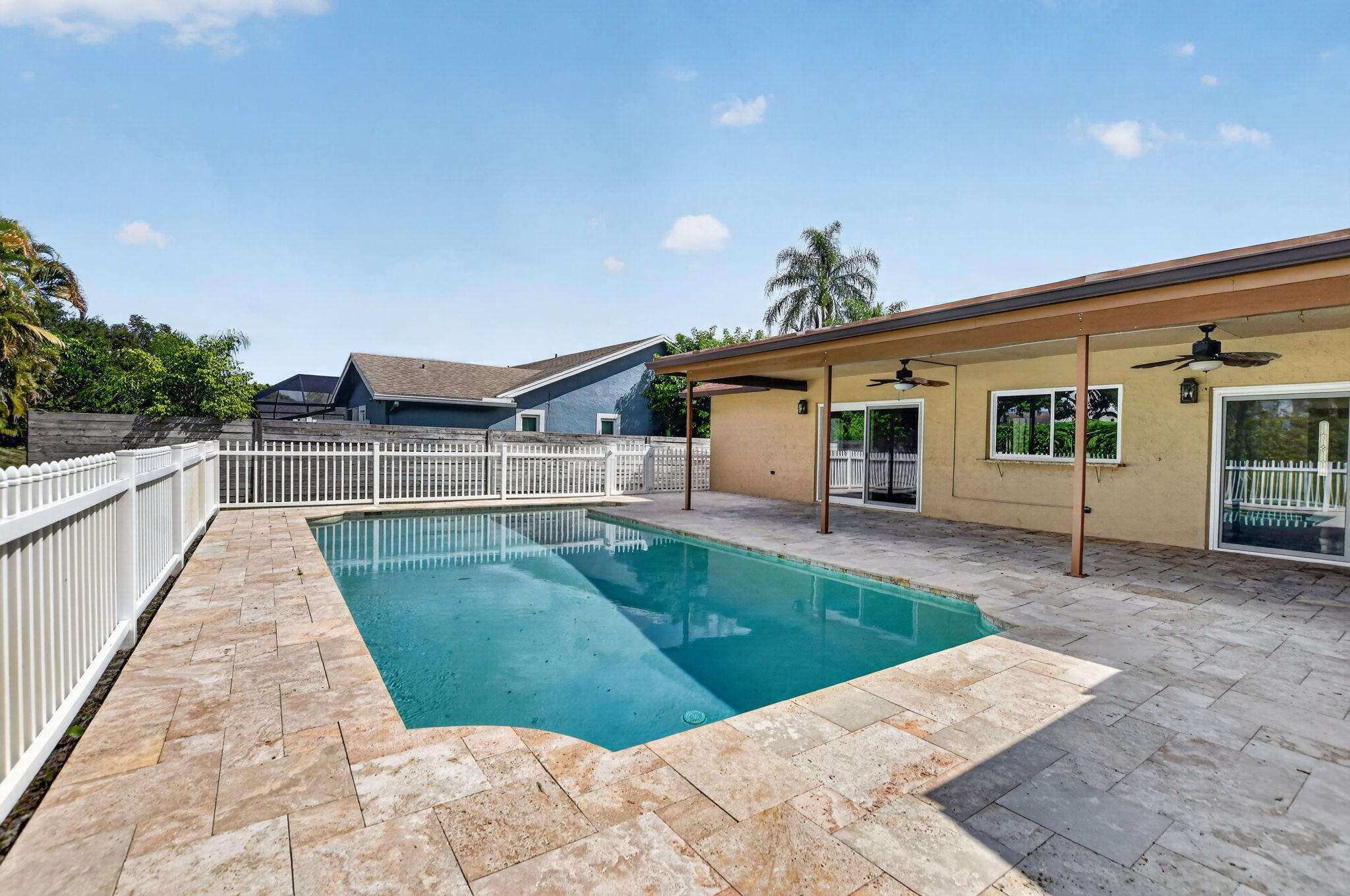 20876 Sugarloaf Lane