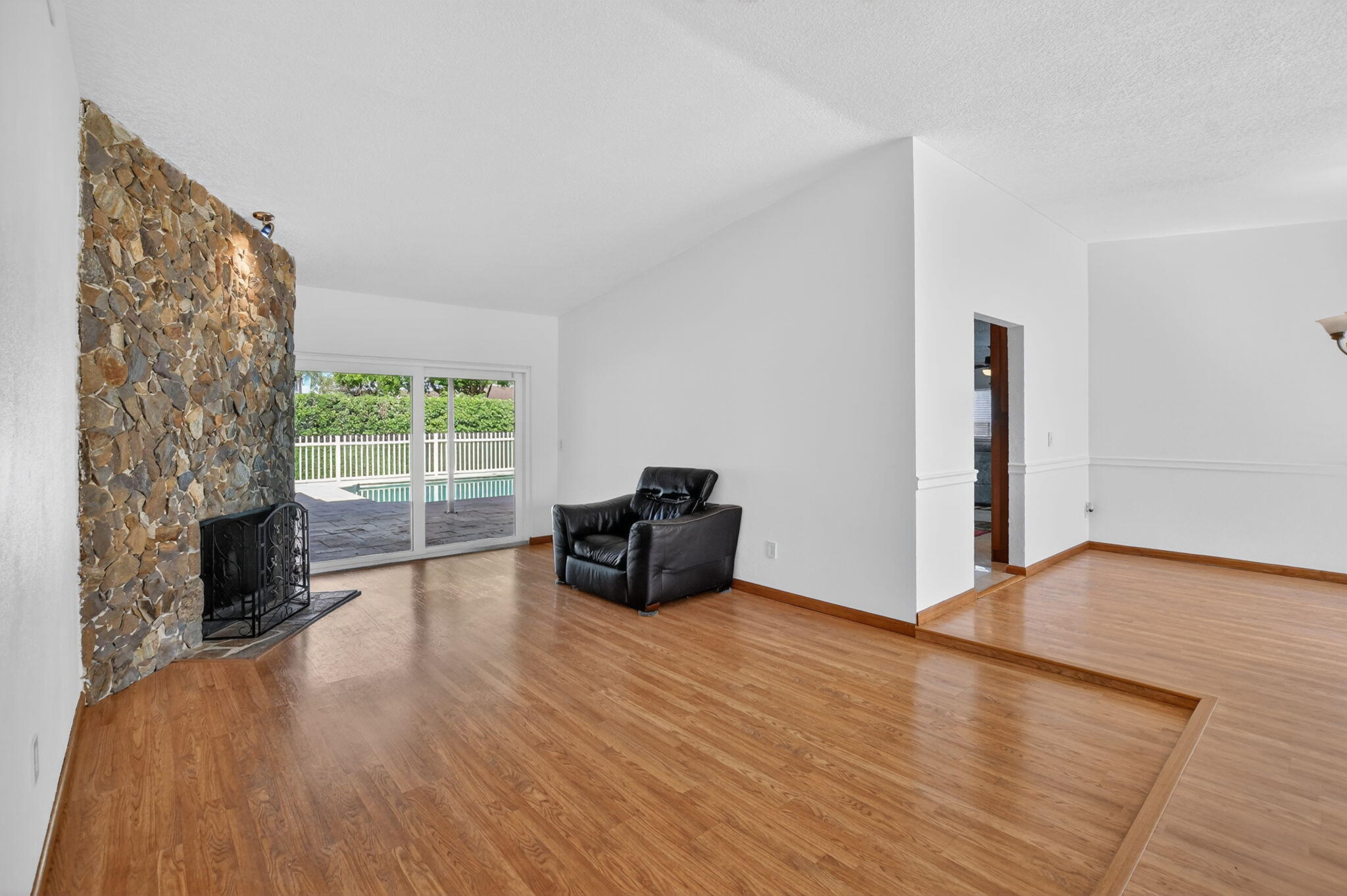 20876 Sugarloaf Lane