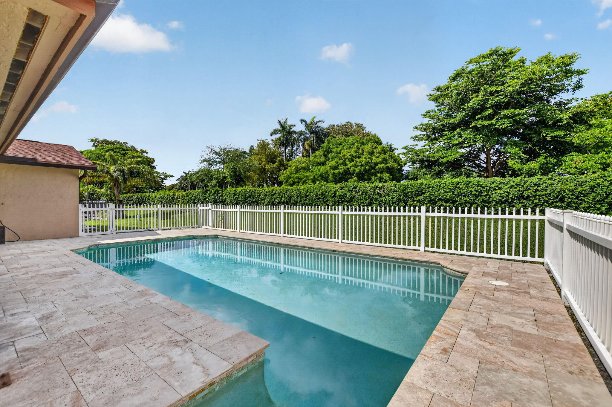 20876 Sugarloaf Lane
