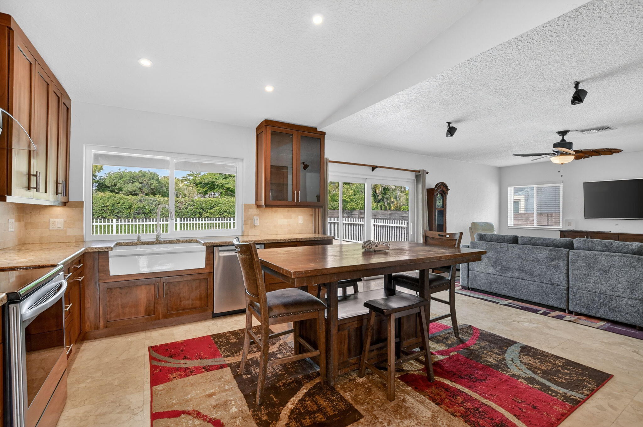 20876 Sugarloaf Lane