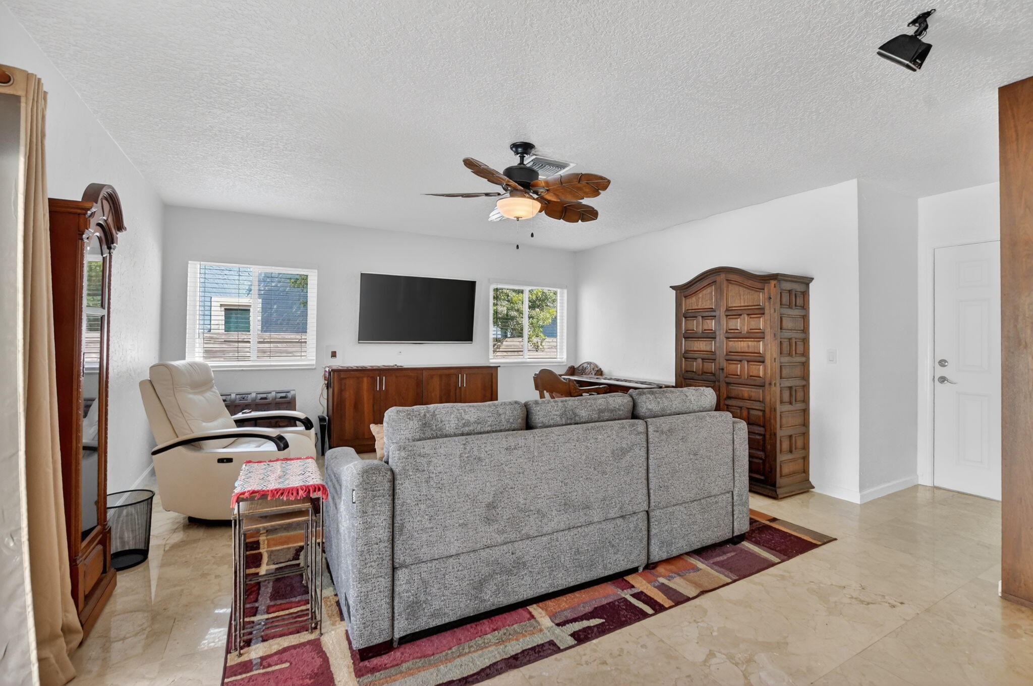 20876 Sugarloaf Lane