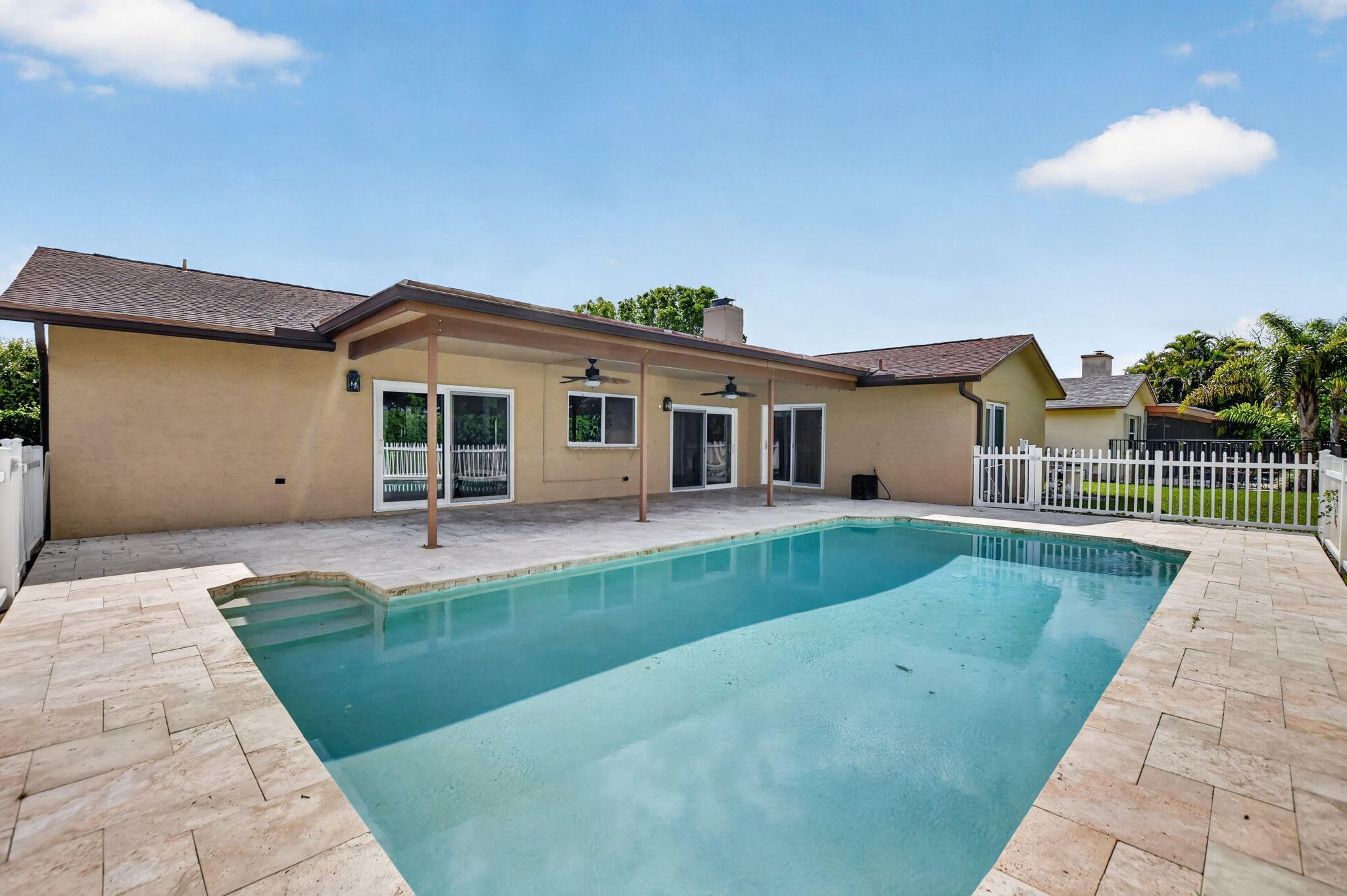 20876 Sugarloaf Lane