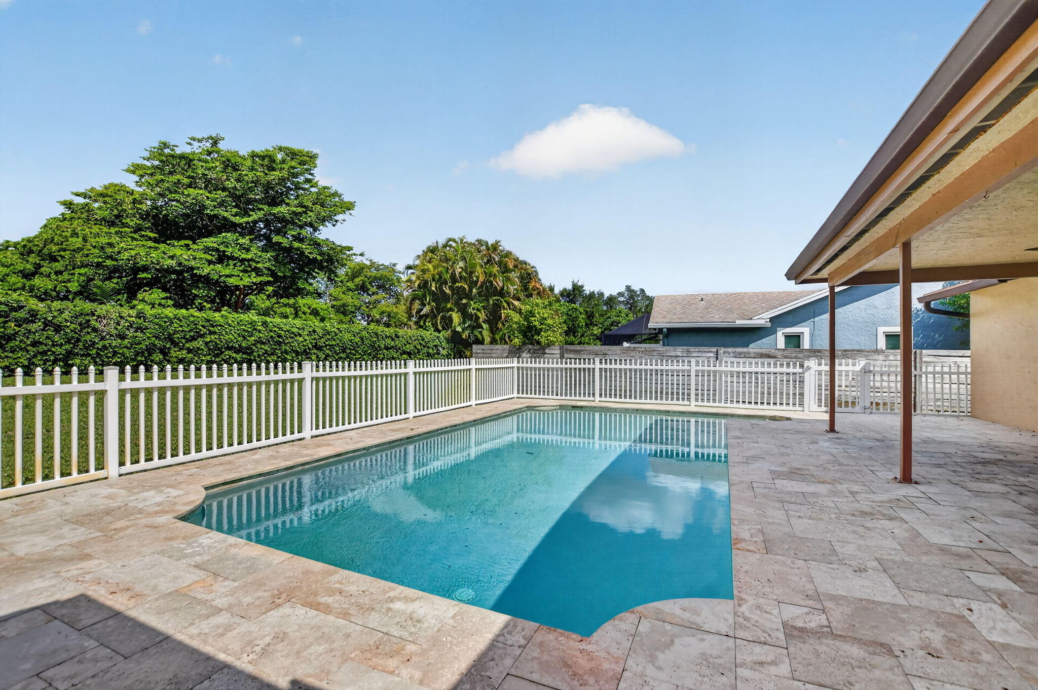 20876 Sugarloaf Lane