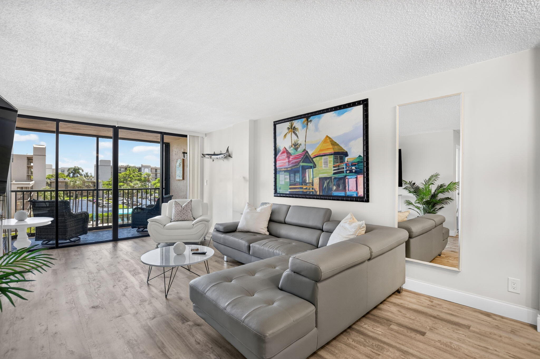 4 Royal Palm Way 403