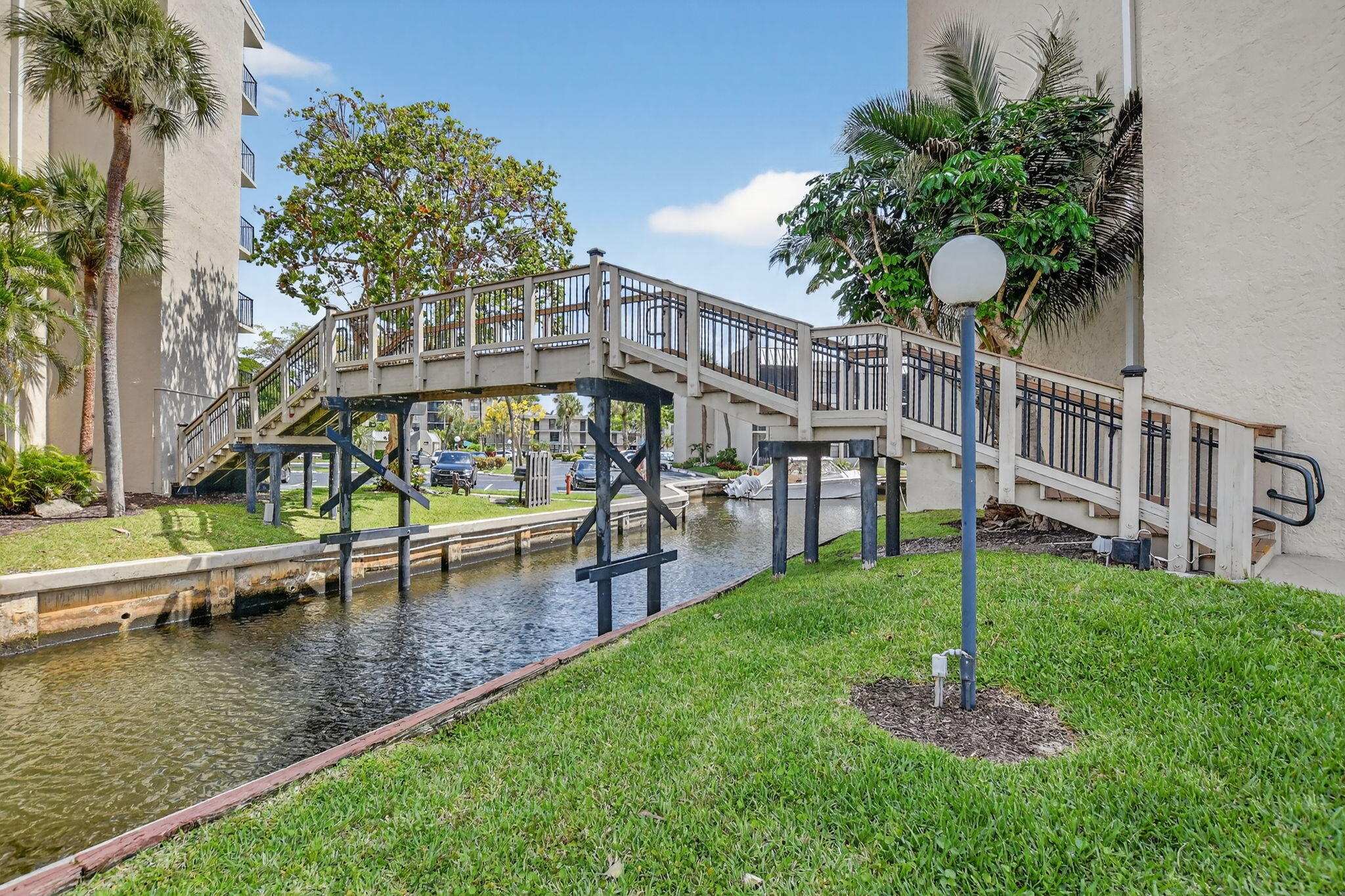 4 Royal Palm Way 403