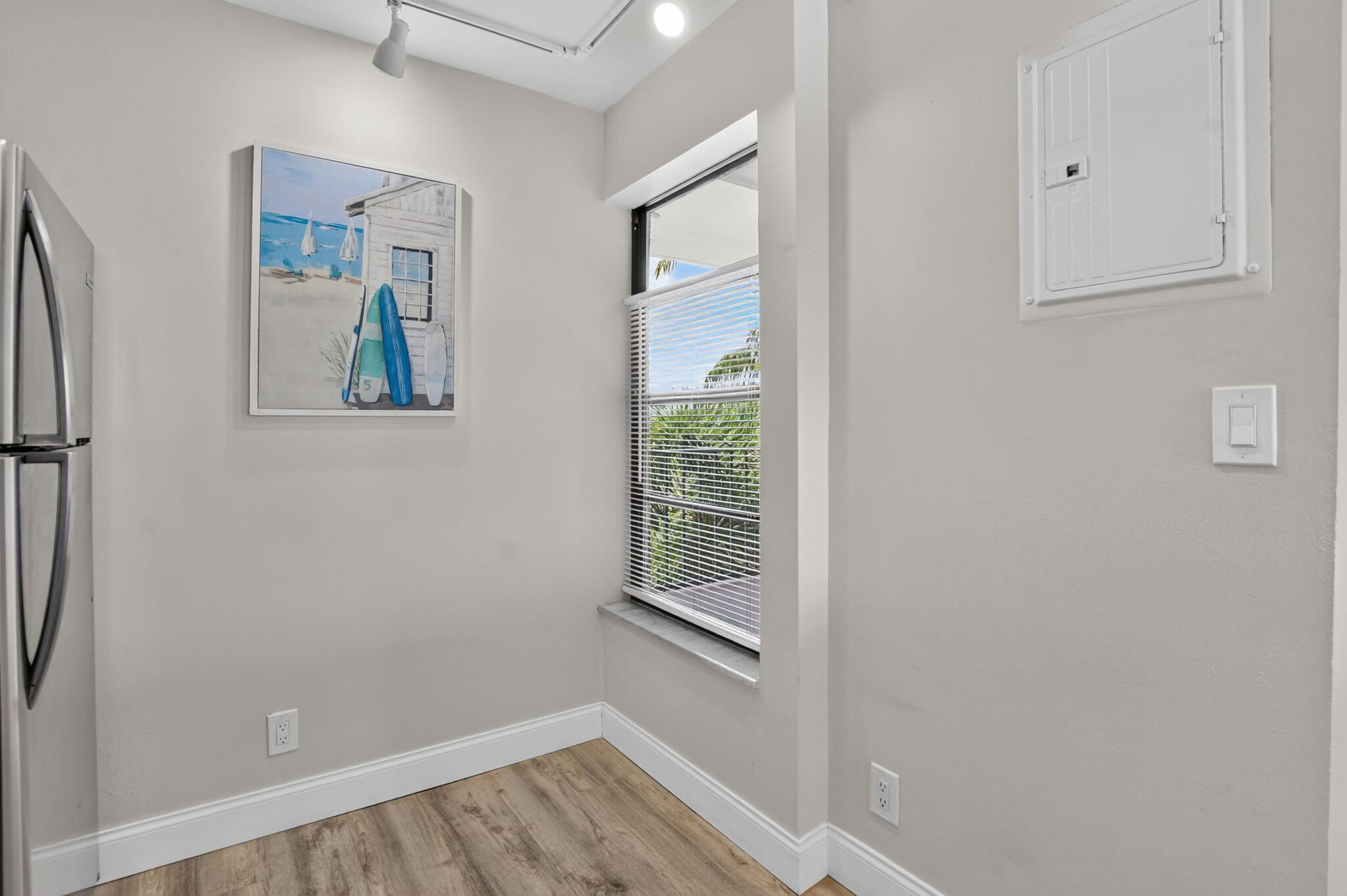 4 Royal Palm Way 403
