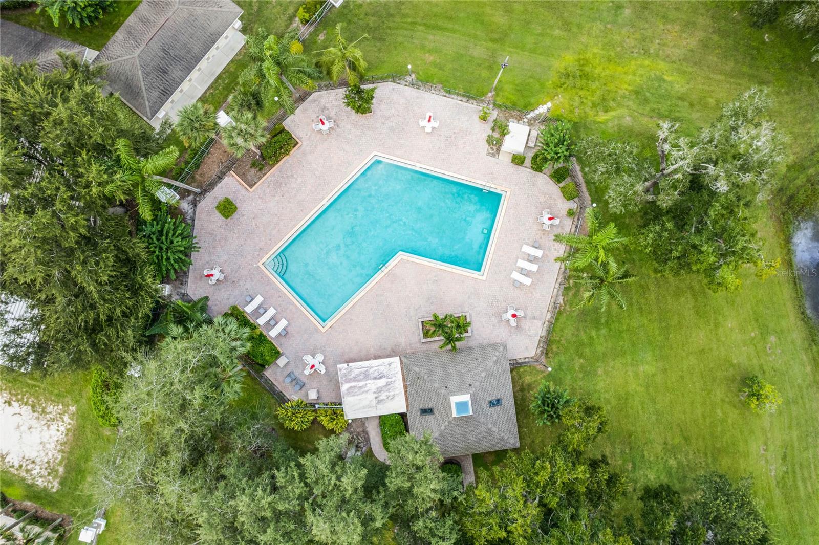 1052 LOTUS COVE CT #743