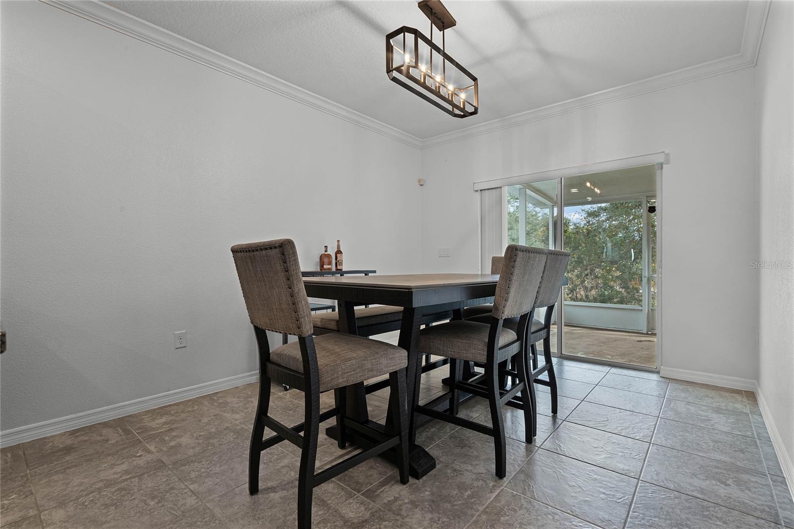 2267 CANYON BREEZE AVE