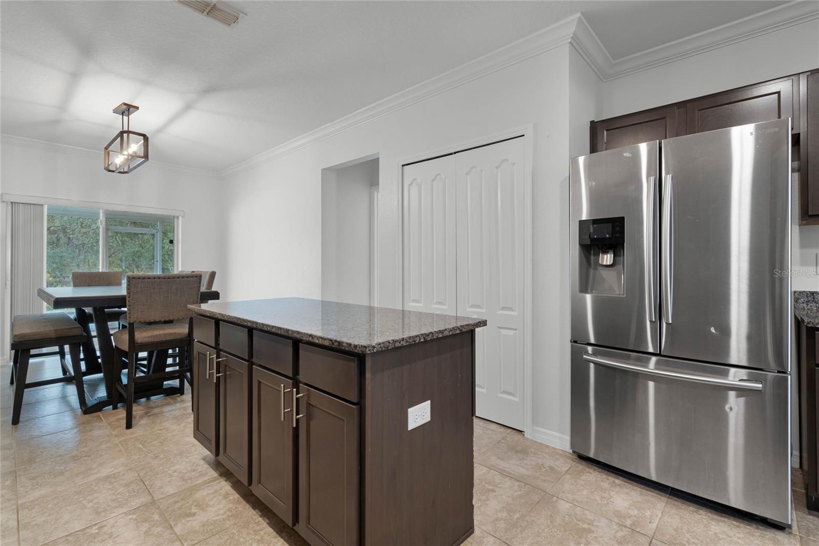 2267 CANYON BREEZE AVE