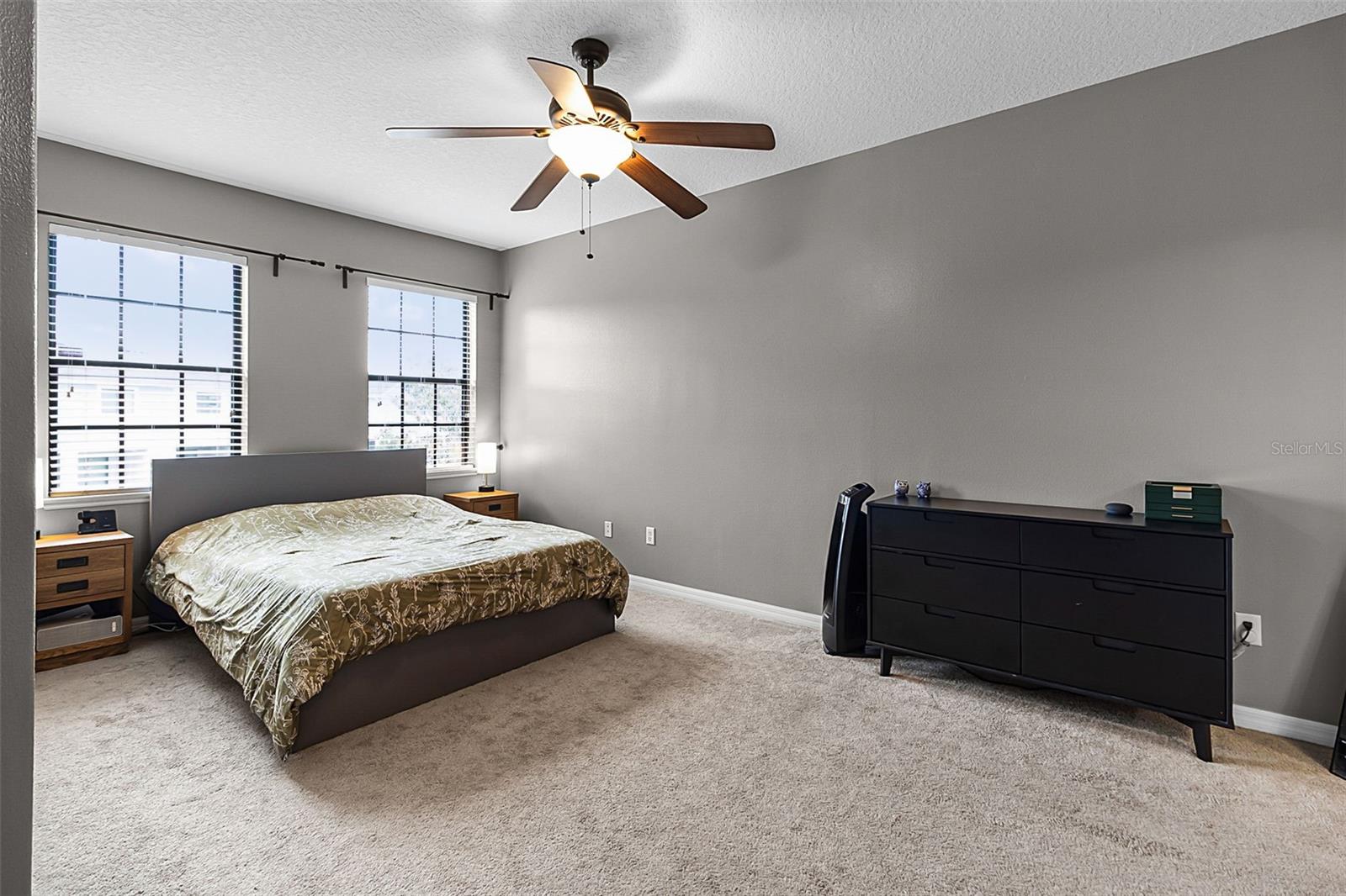 2330 WINDSOR LAKE CIR