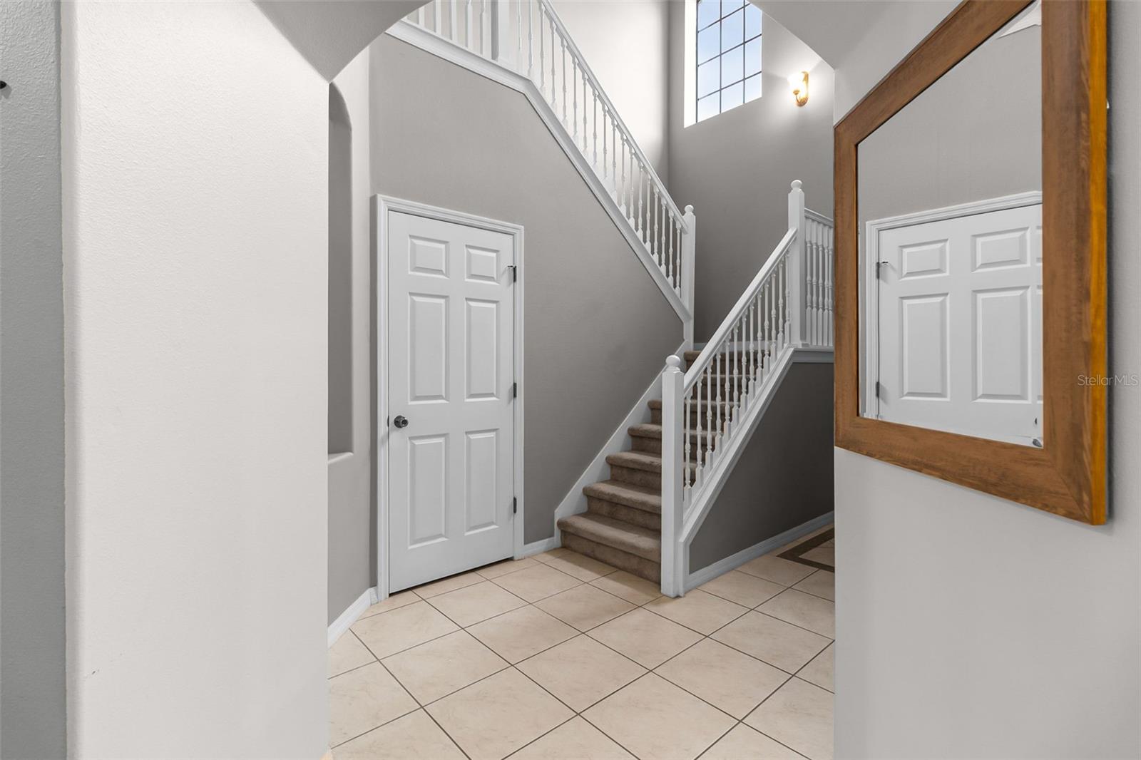 2330 WINDSOR LAKE CIR