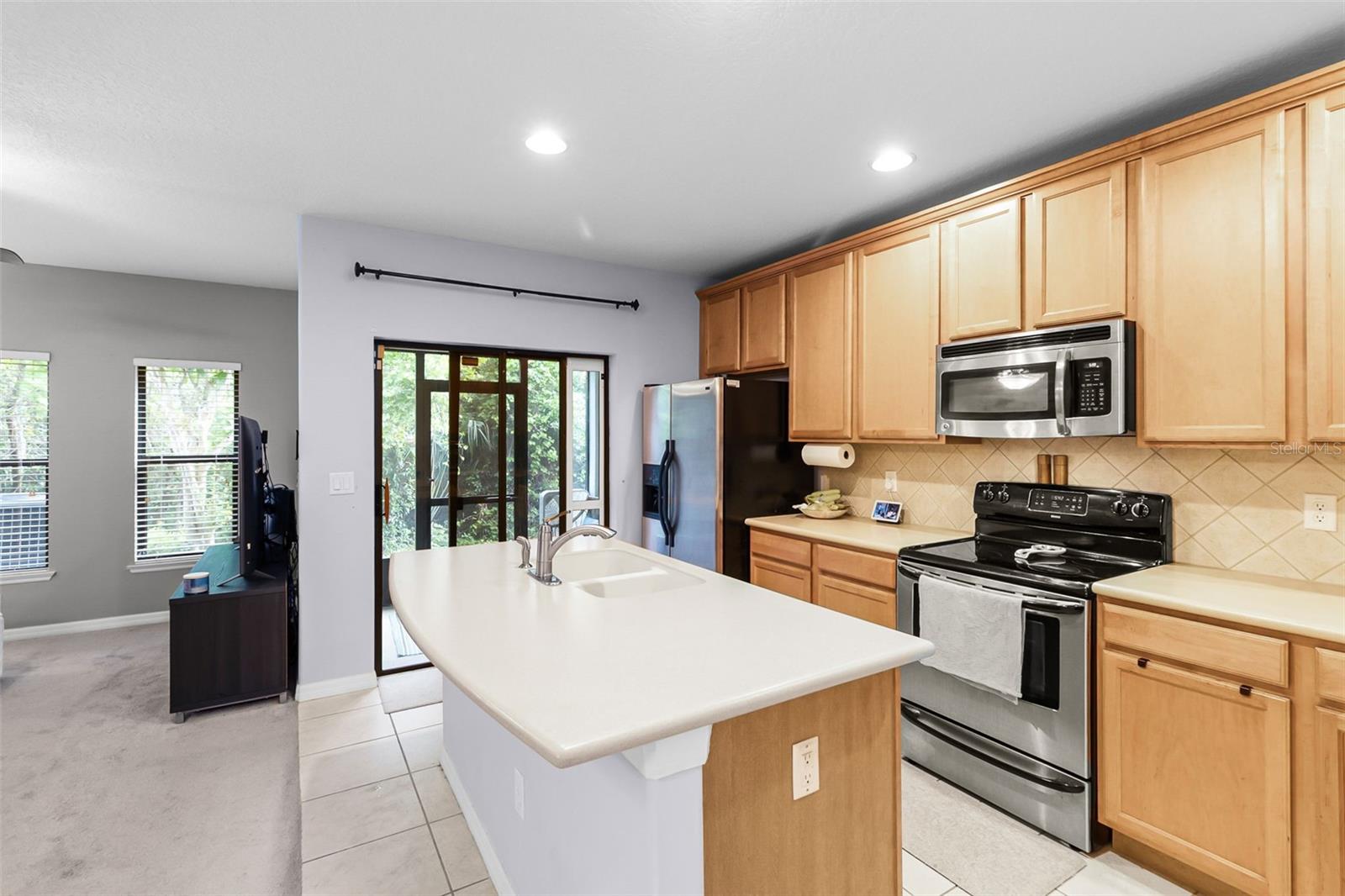 2330 WINDSOR LAKE CIR