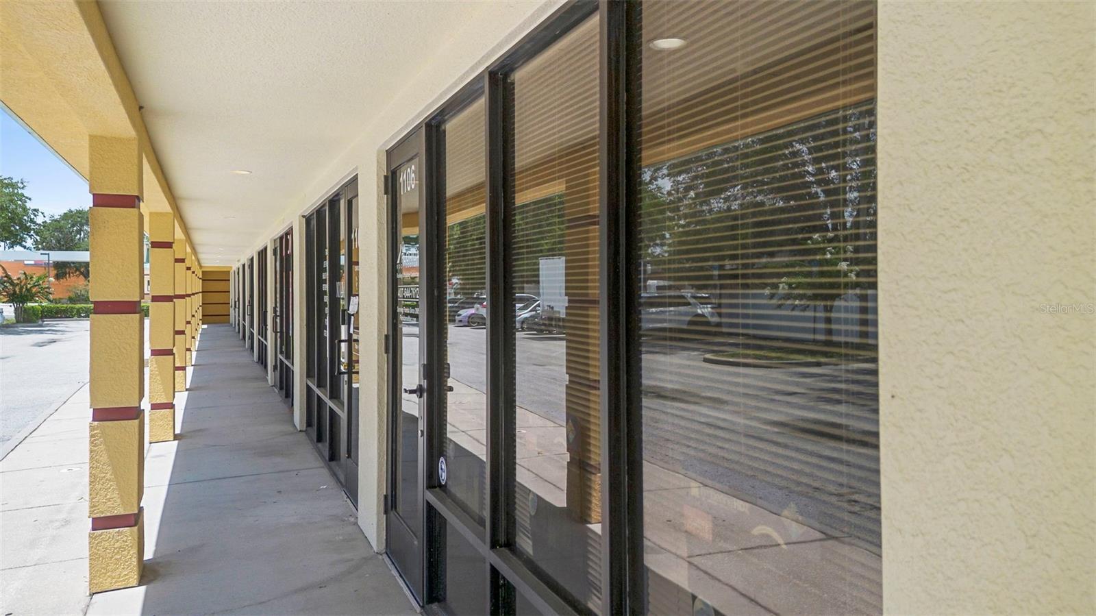 1106 PLAZA DR