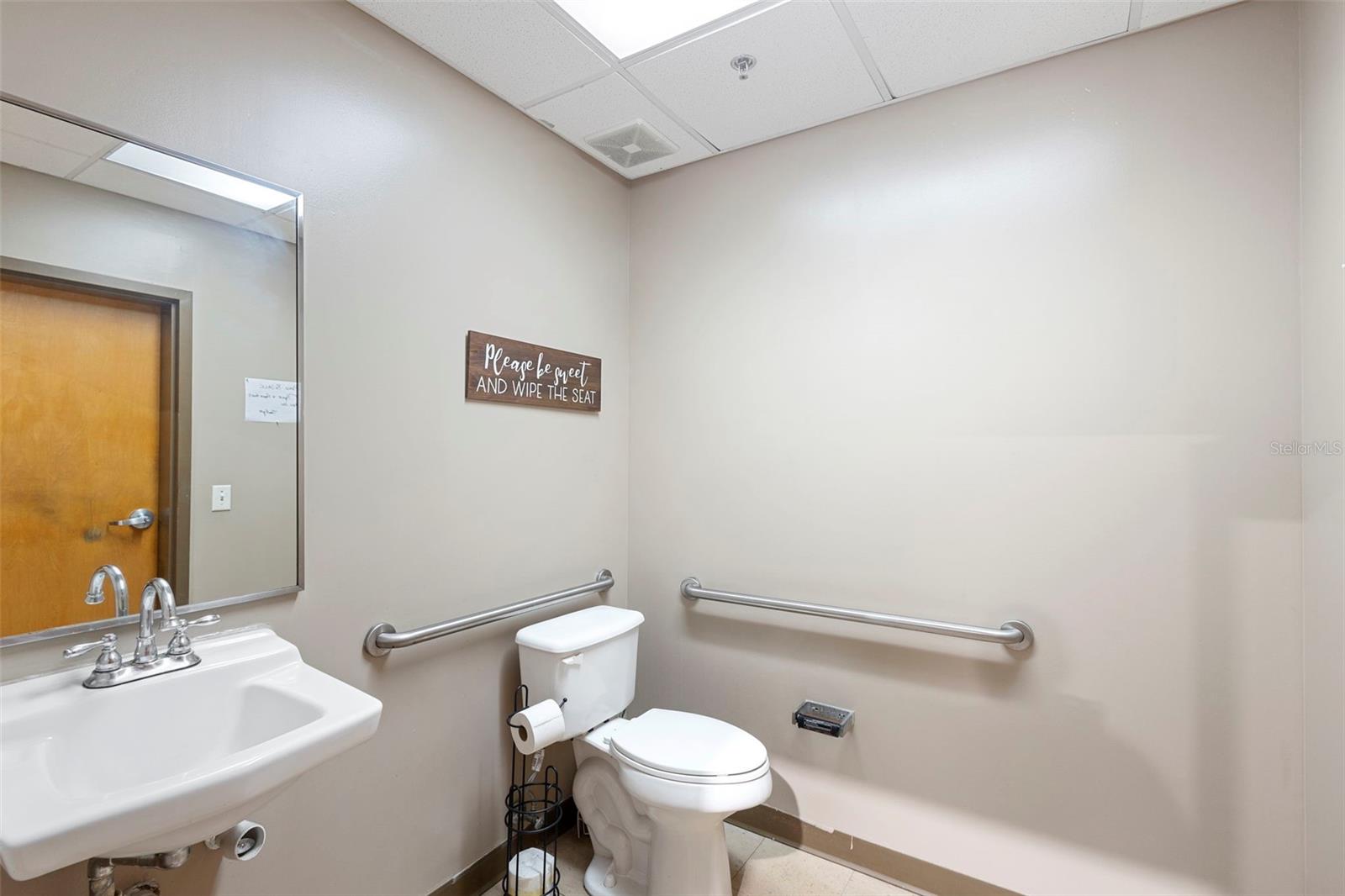 8750 EXCHANGE DR #5