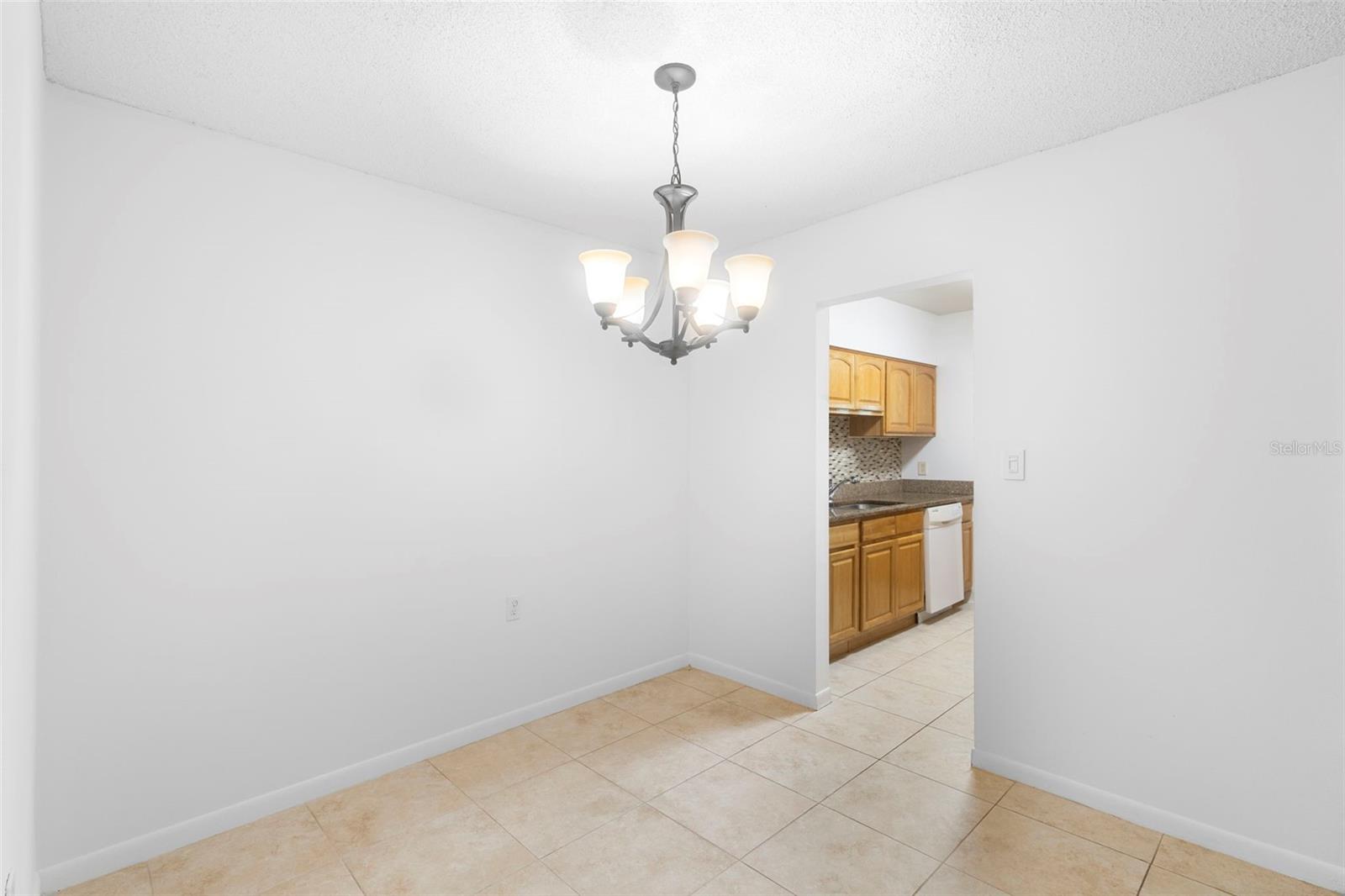 2500 LEE RD #219