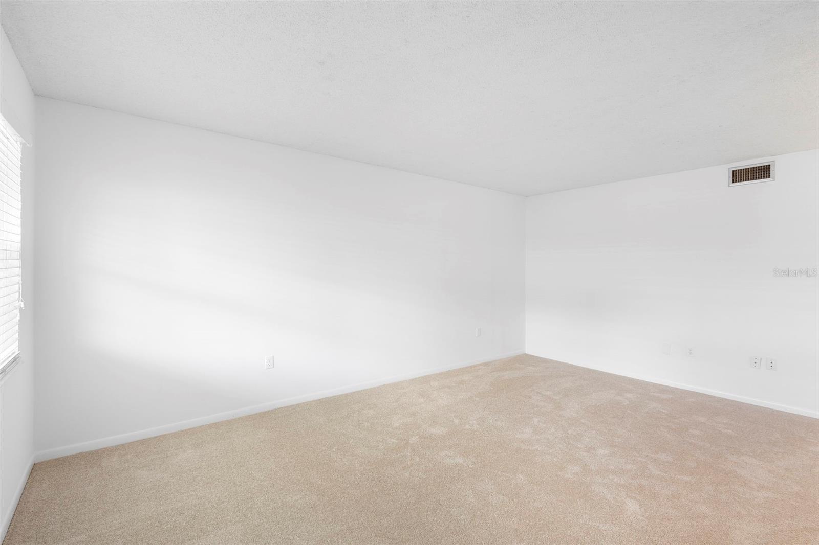 2500 LEE RD #219