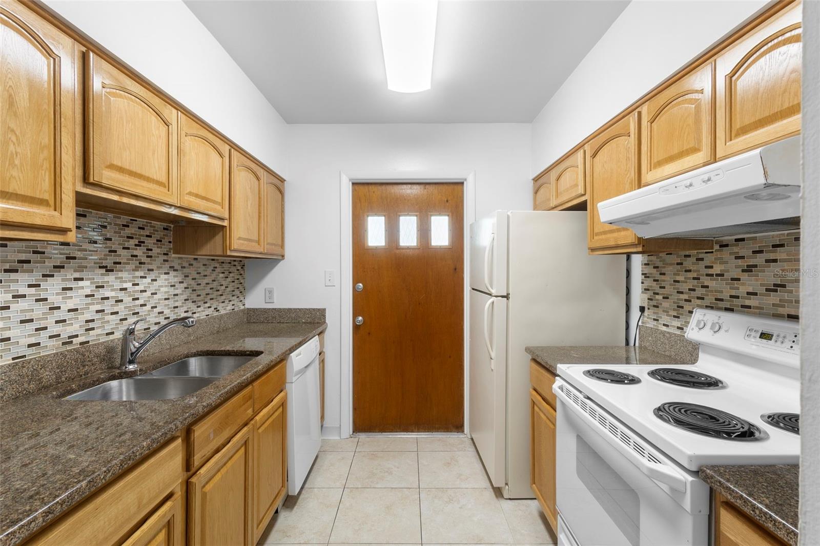 2500 LEE RD #219