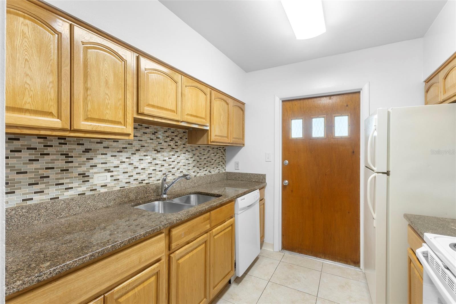 2500 LEE RD #219