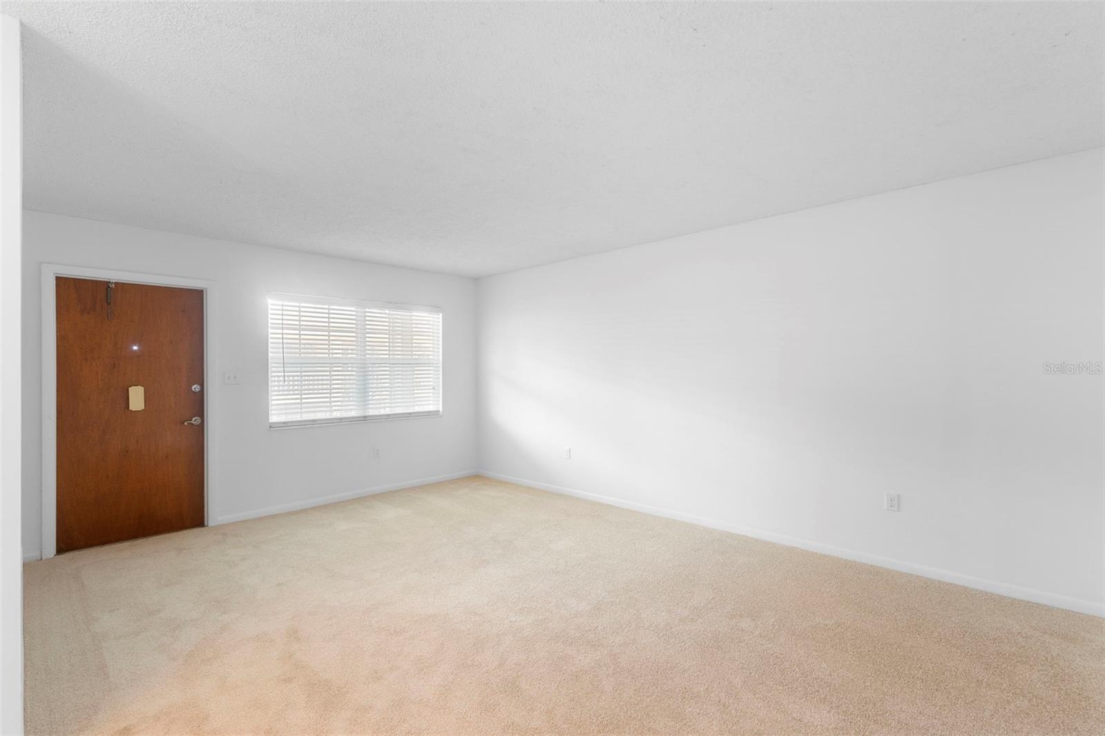2500 LEE RD #219
