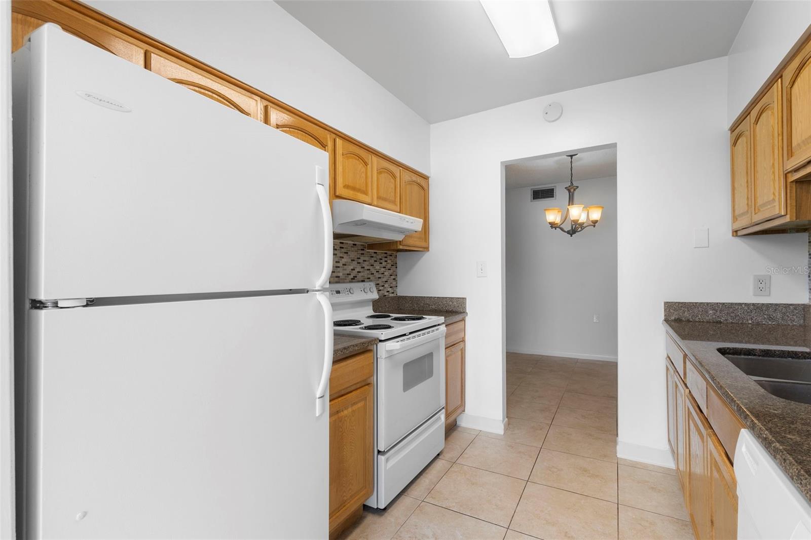 2500 LEE RD #219