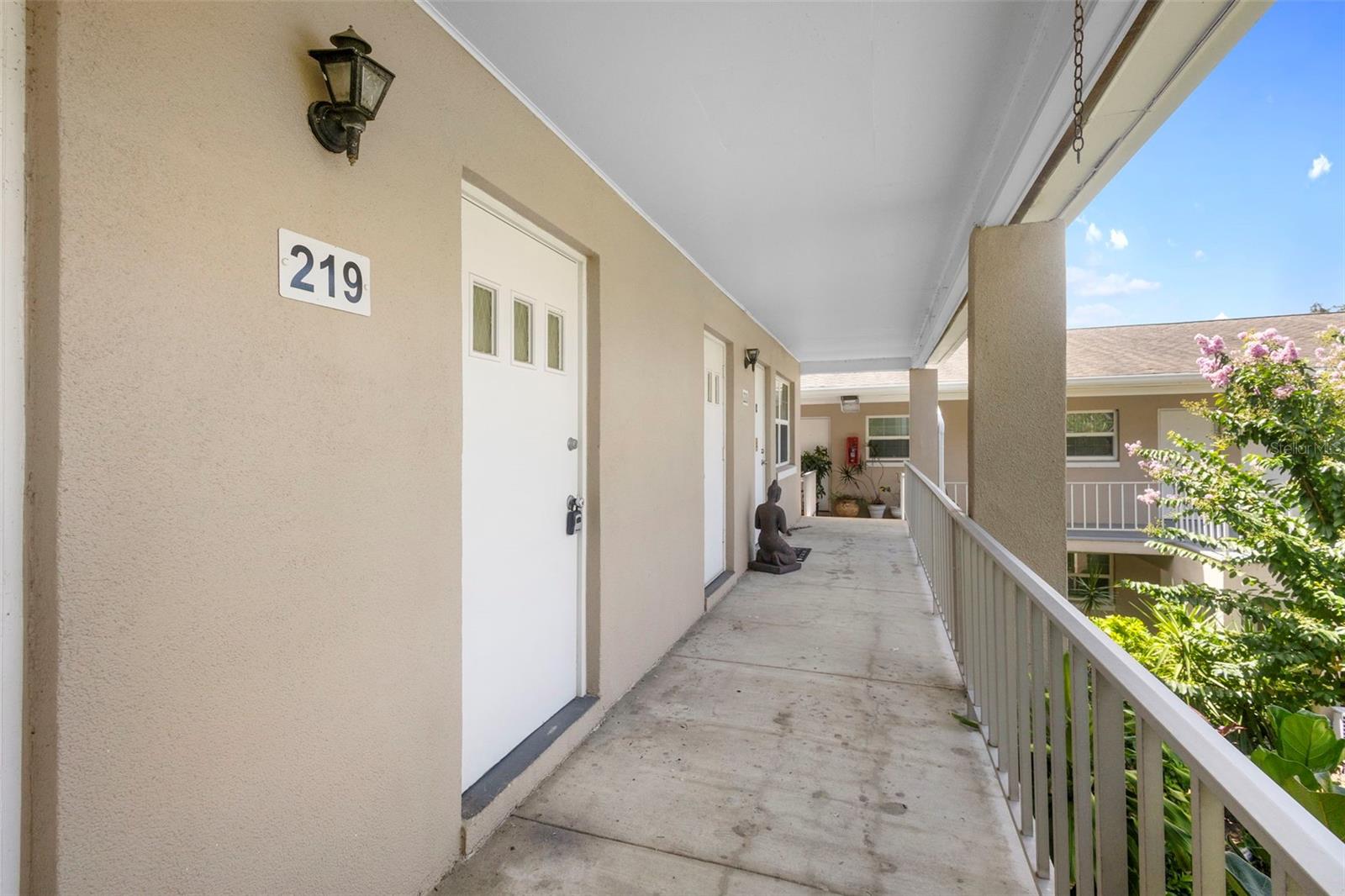 2500 LEE RD #219