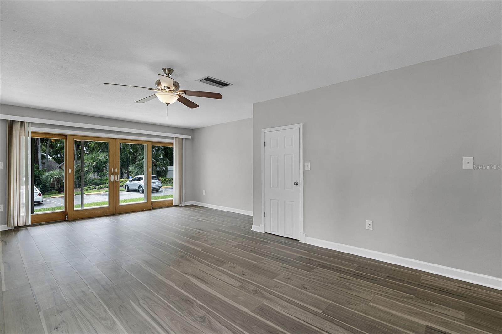 1252 VILLA LN #151