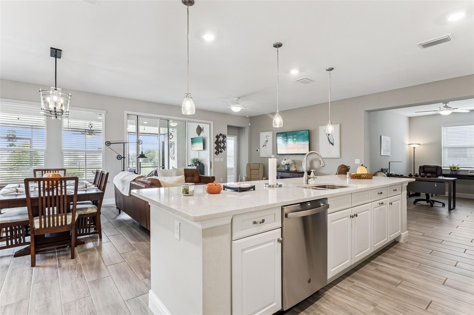 150 SILVER MAPLE RD