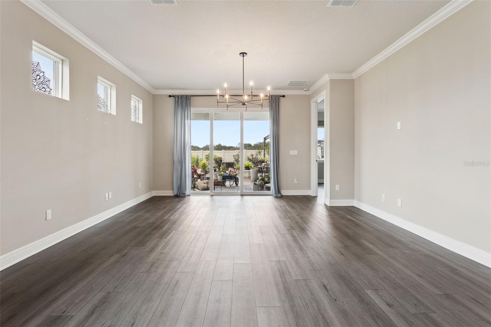 1901 SPRING SHOWER CIR