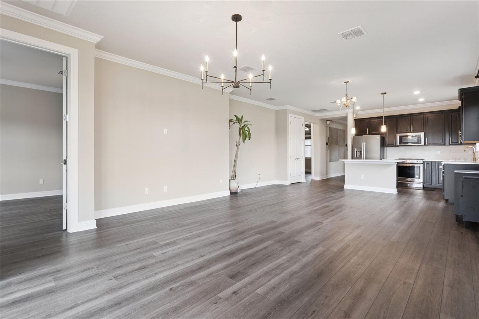 1901 SPRING SHOWER CIR