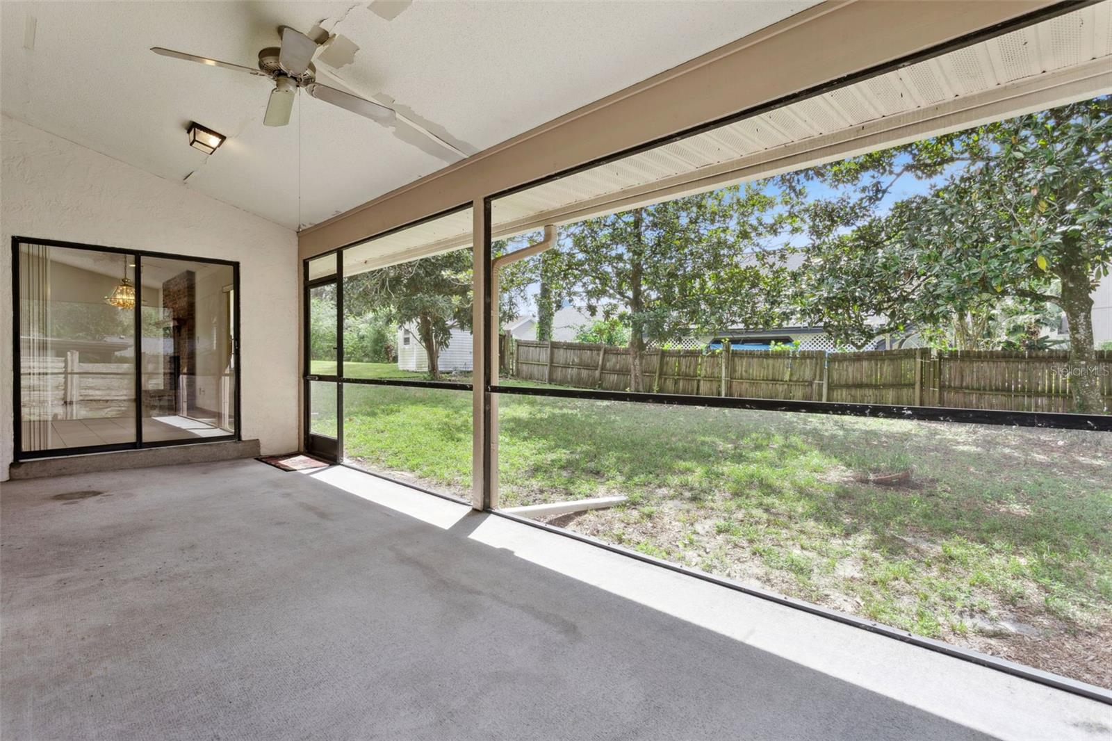 169 CITRUS TREE LN