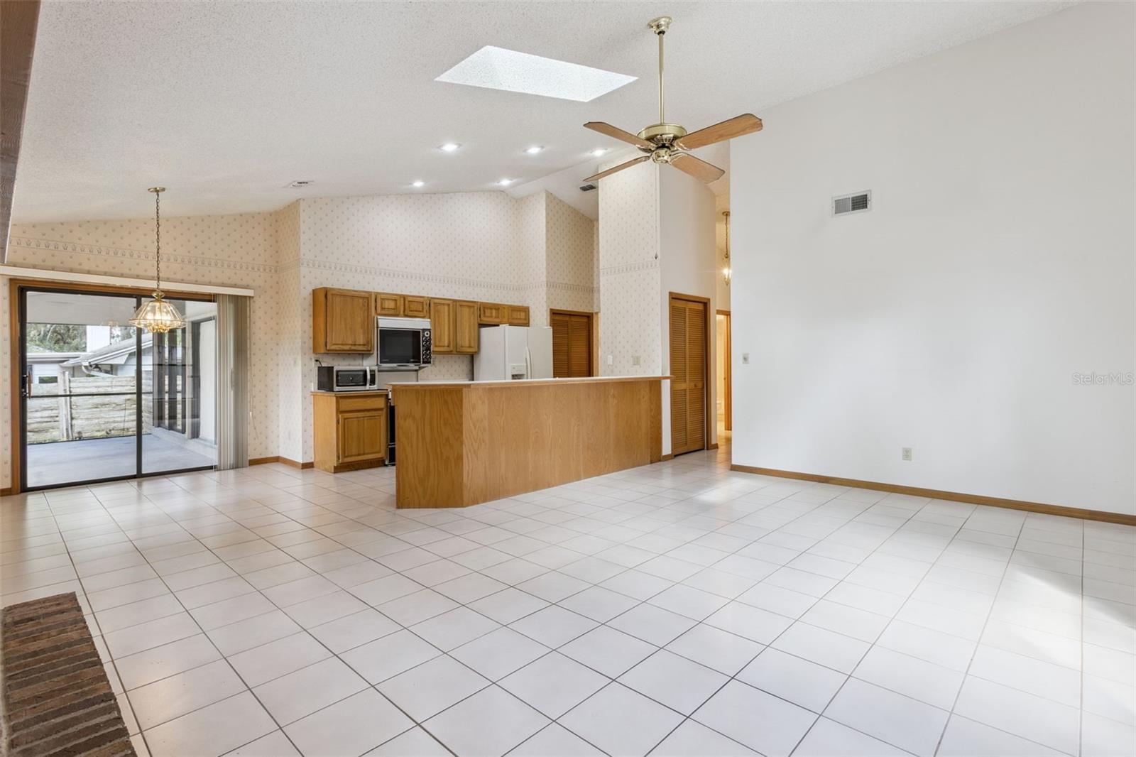 169 CITRUS TREE LN
