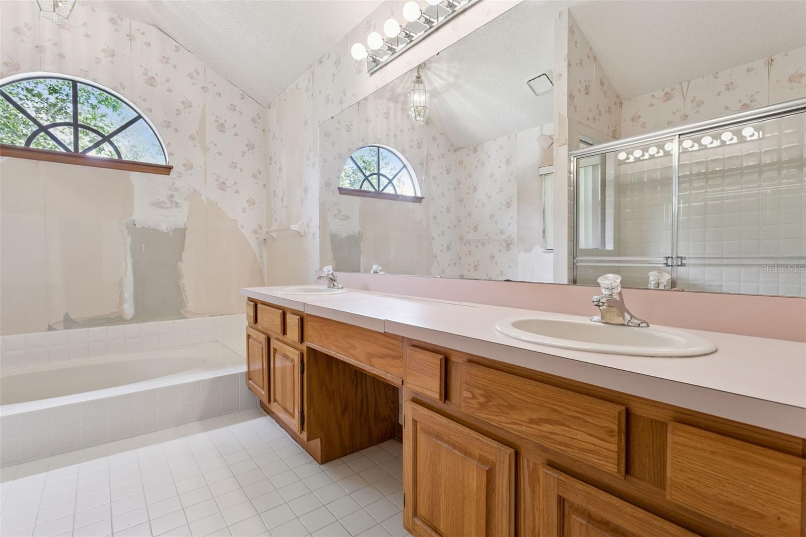 169 CITRUS TREE LN
