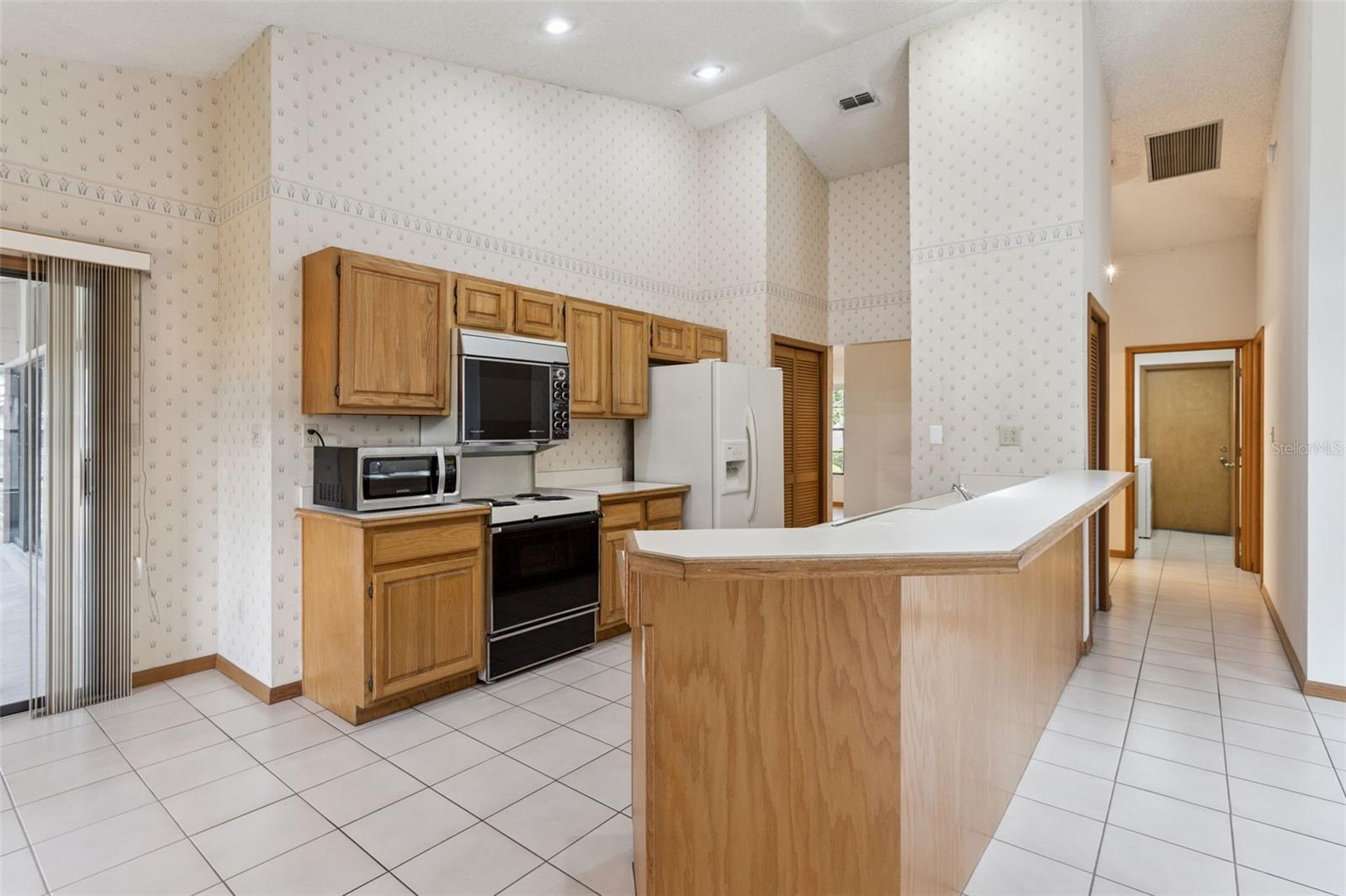 169 CITRUS TREE LN