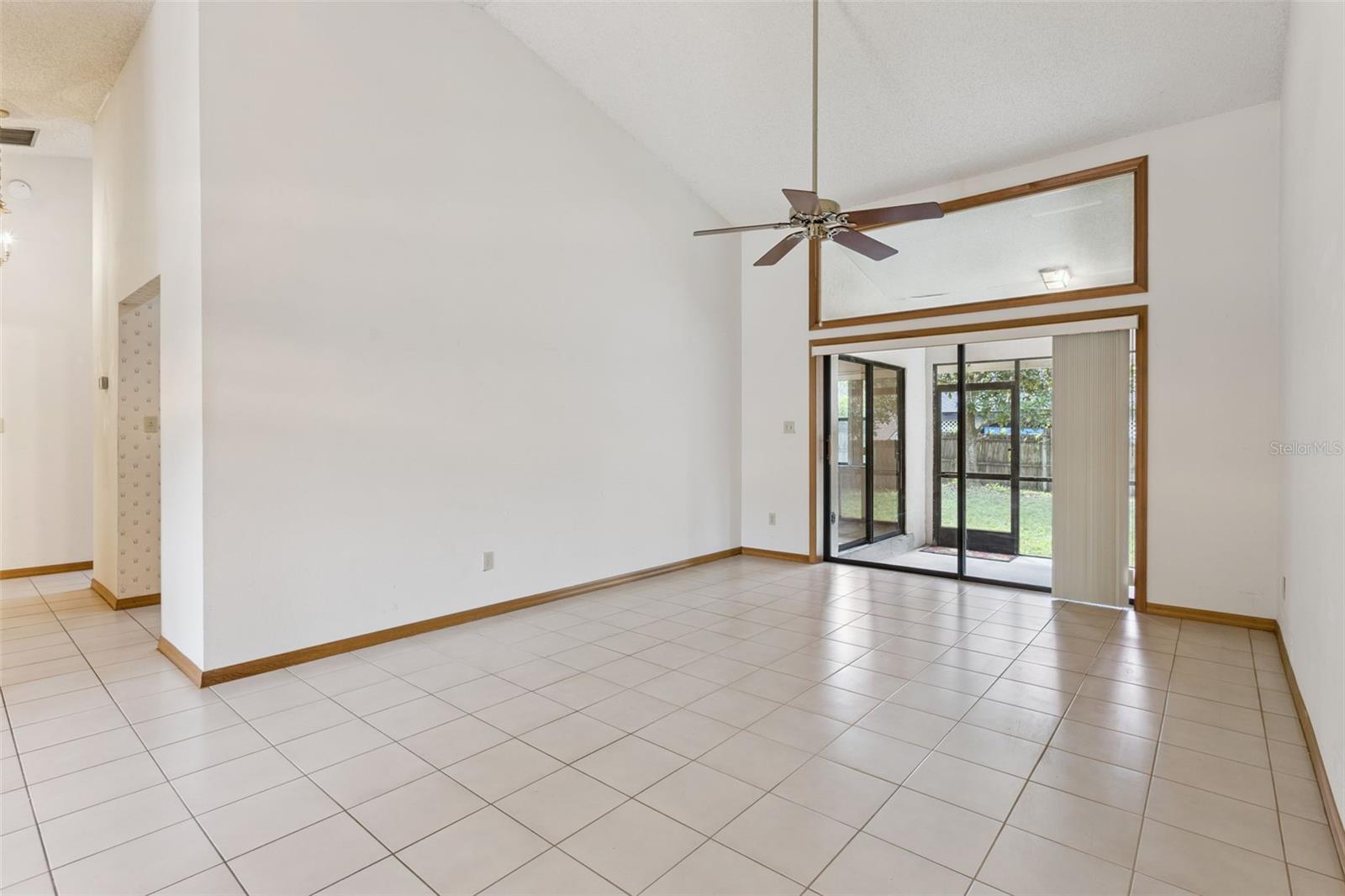 169 CITRUS TREE LN