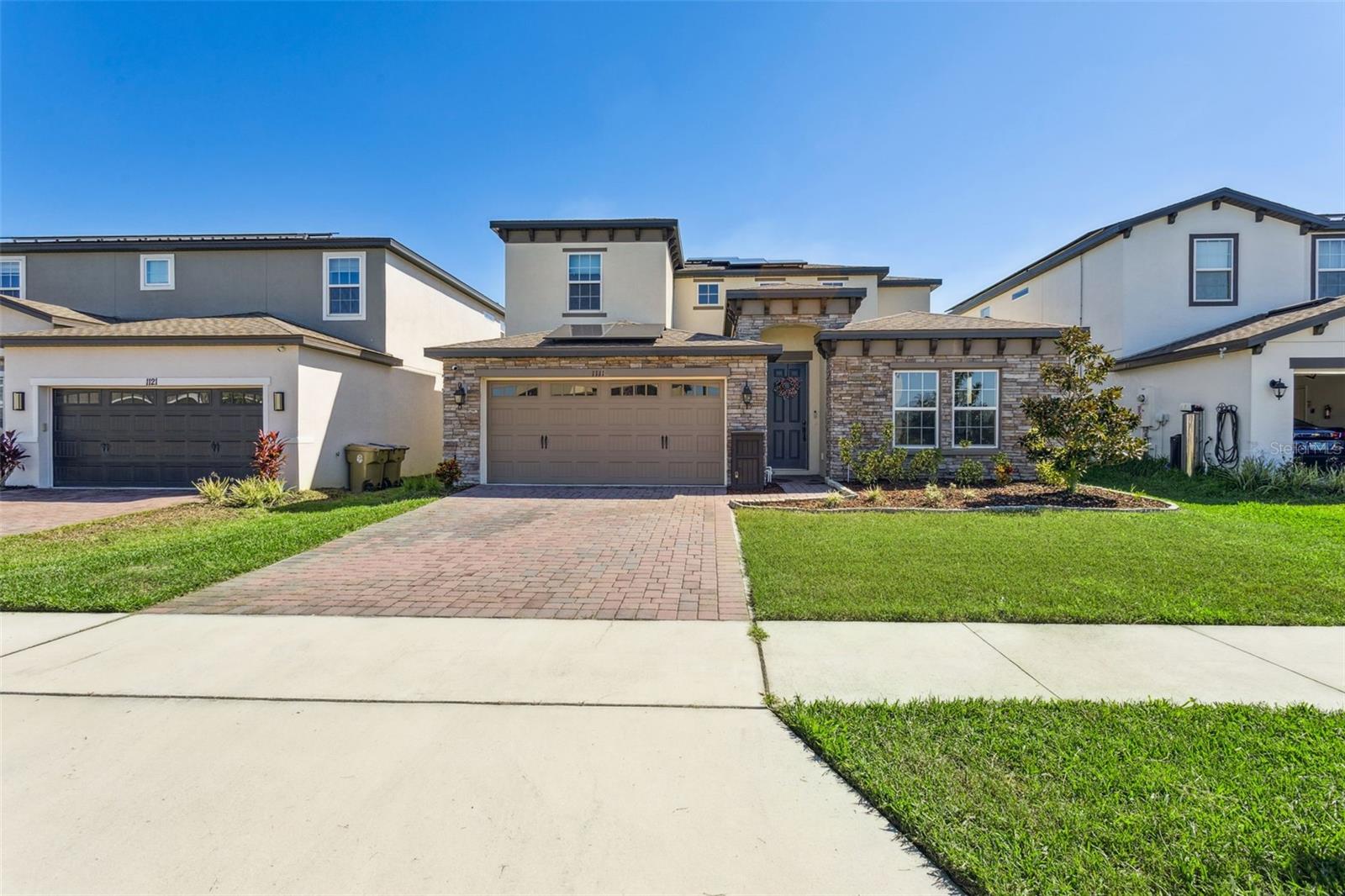 1111 LONE PALM WAY