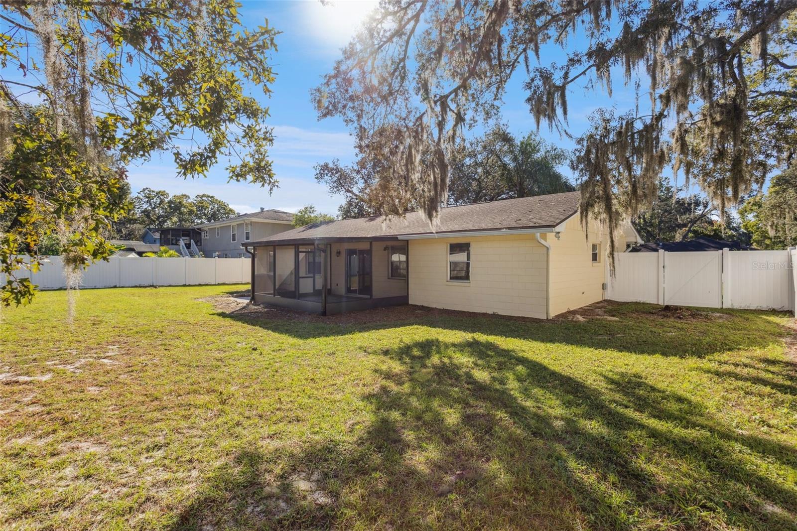 1513 LEOPARD CT