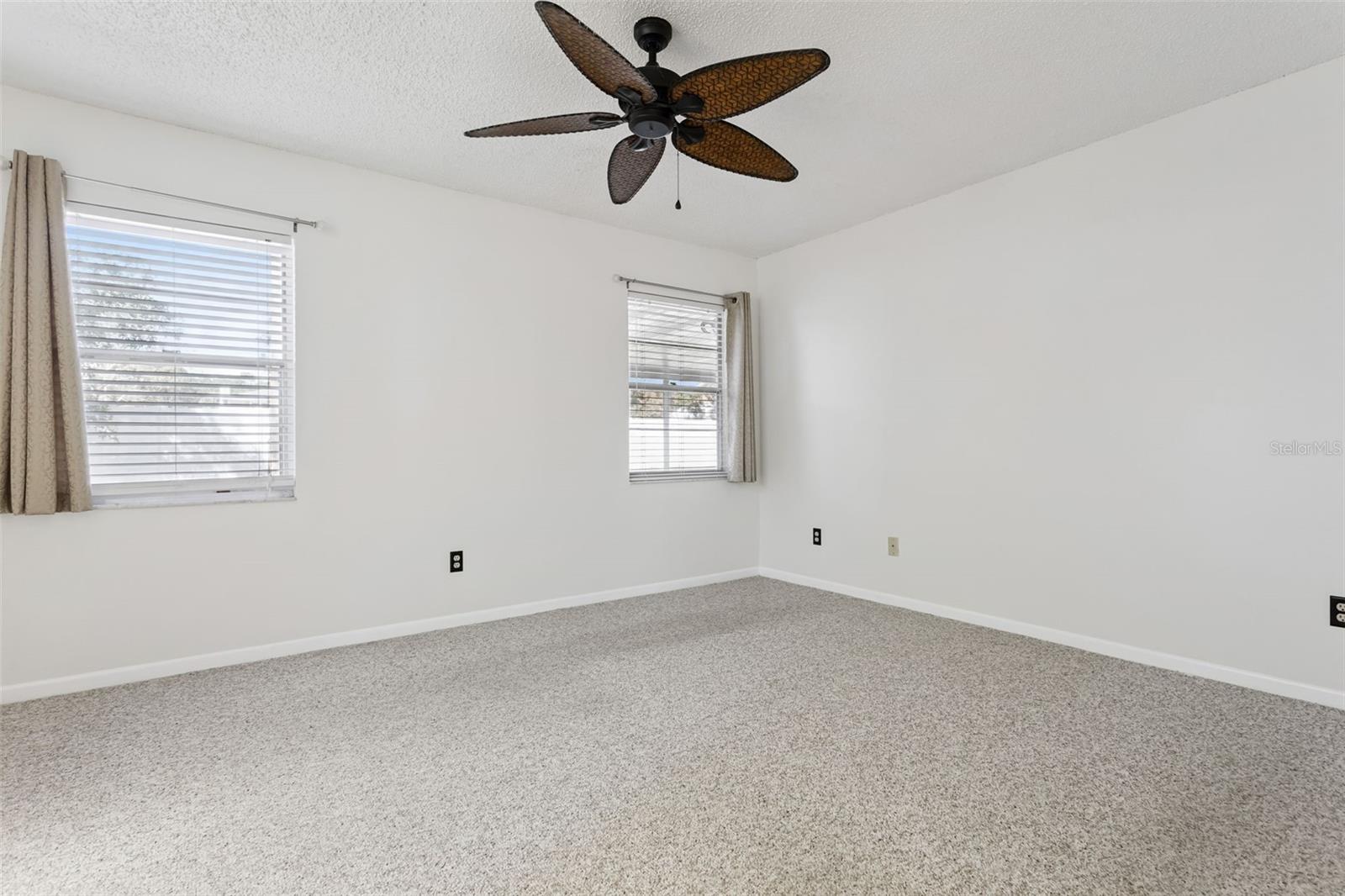 1513 LEOPARD CT